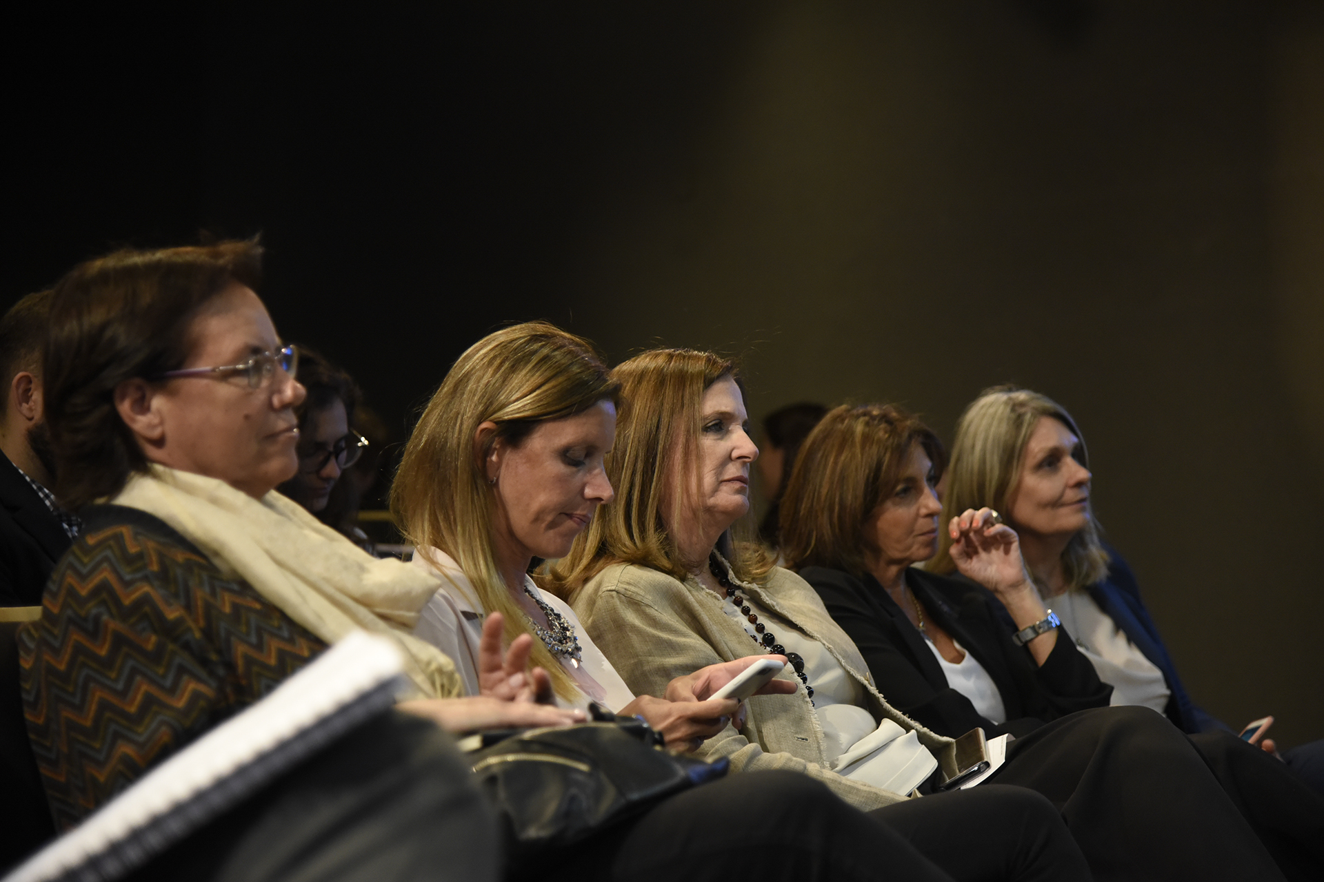 Galeria de imagenes de la noticia NIÑEZ SIN CUIDADOS PARENTALES: APORTES DESDE DIPUTADOS PARA MEJORAR EL RÉGIMEN DE ADOPCIÓN