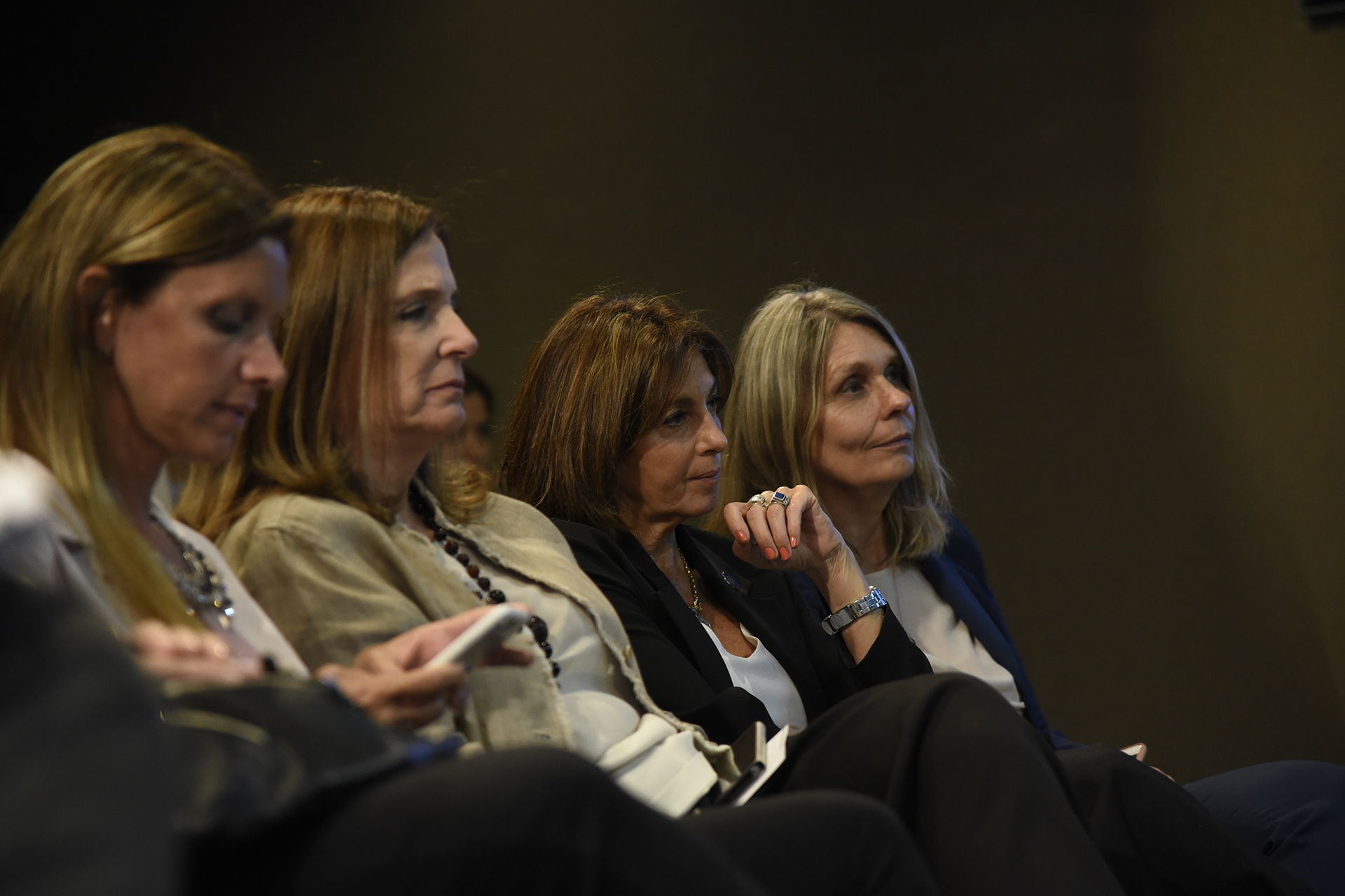 Galeria de imagenes de la noticia NIÑEZ SIN CUIDADOS PARENTALES: APORTES DESDE DIPUTADOS PARA MEJORAR EL RÉGIMEN DE ADOPCIÓN