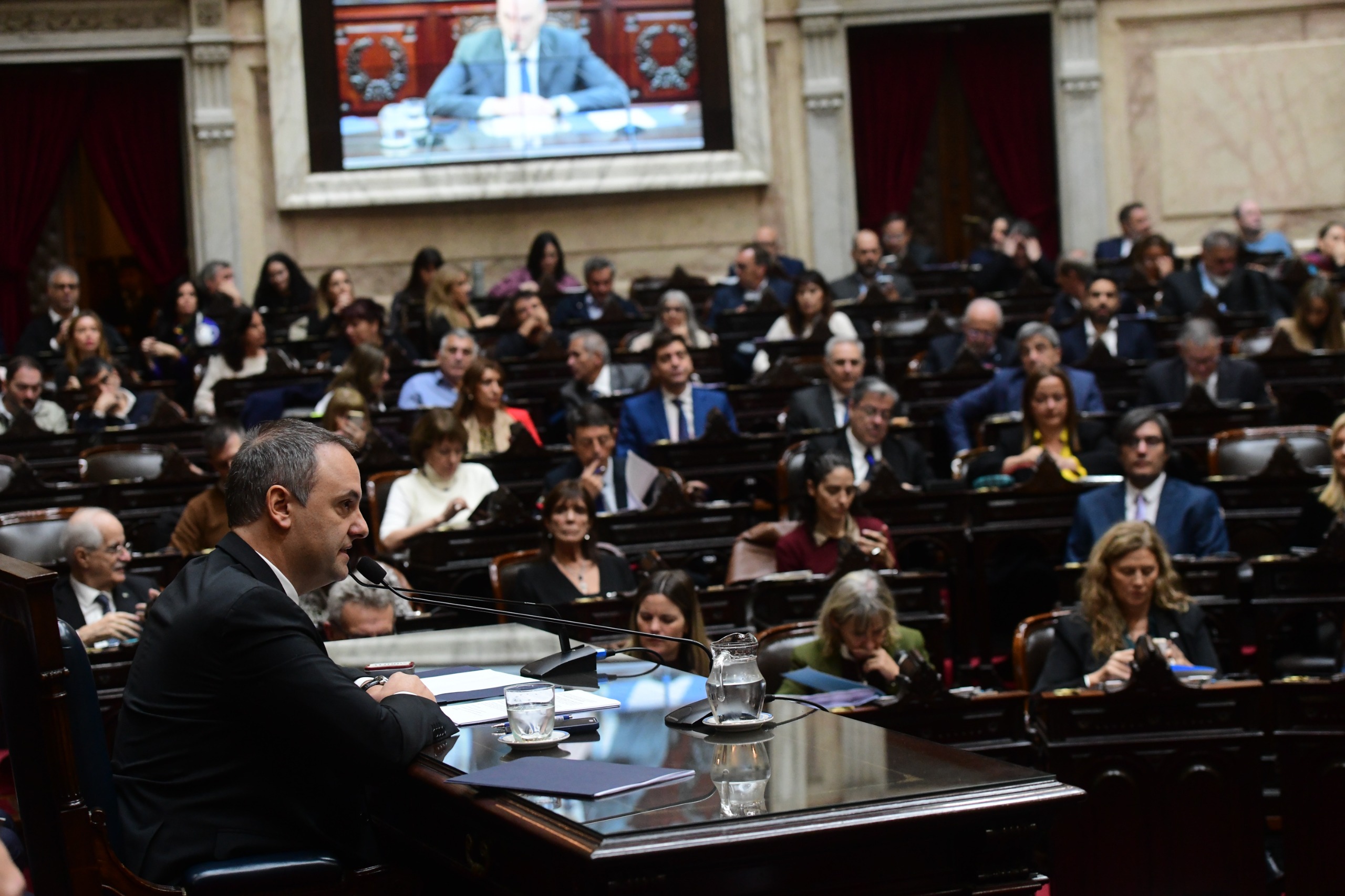 Galeria de imagenes de la noticia EL JEFE DE GABINETE DE MINISTROS BRINDÓ UN INFORME DE GESTIÓN SOBRE LA MARCHA DEL GOBIERNO