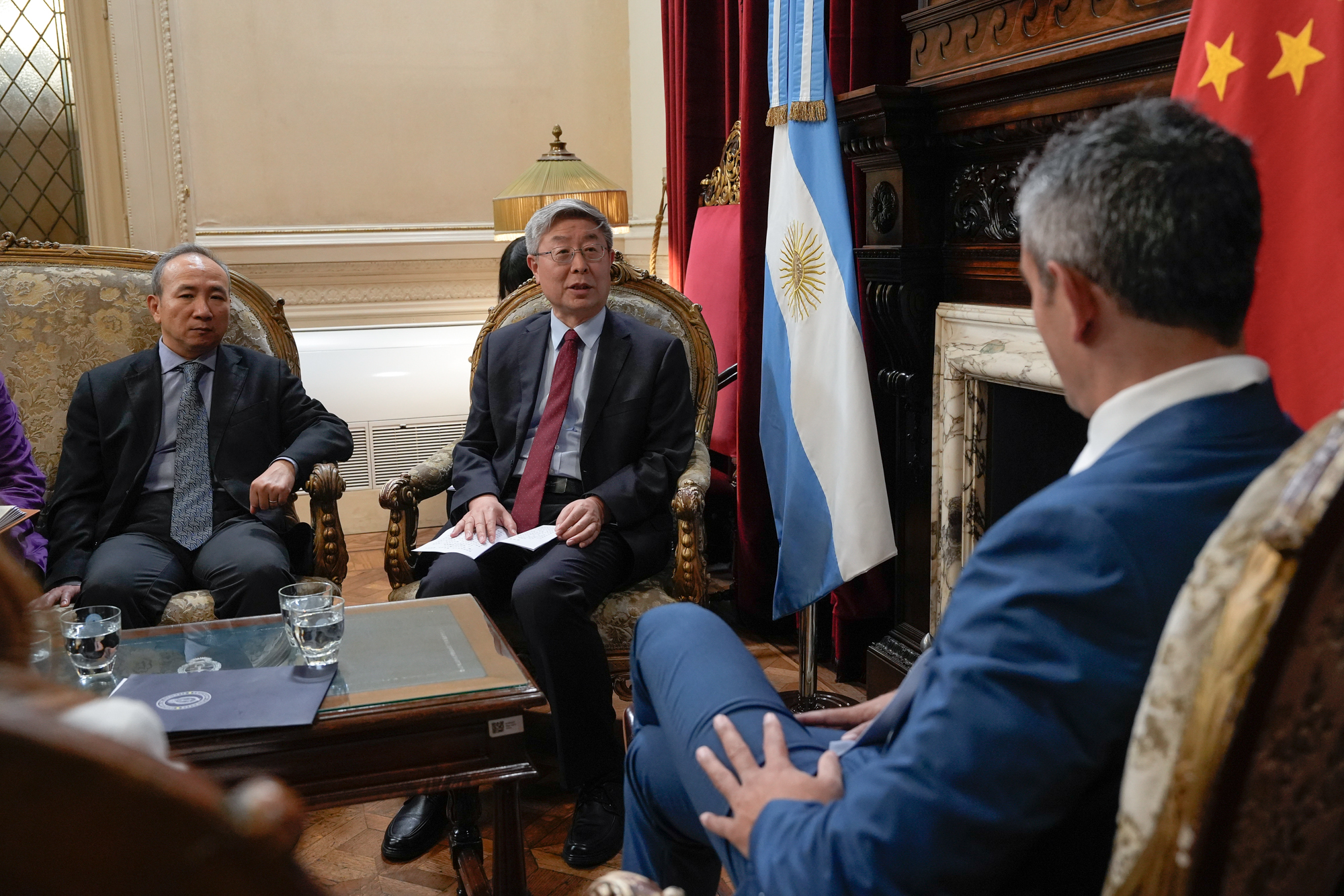 Galeria de imagenes de la noticia Martín Menem recibió a una delegación del gobierno de la República Popular China