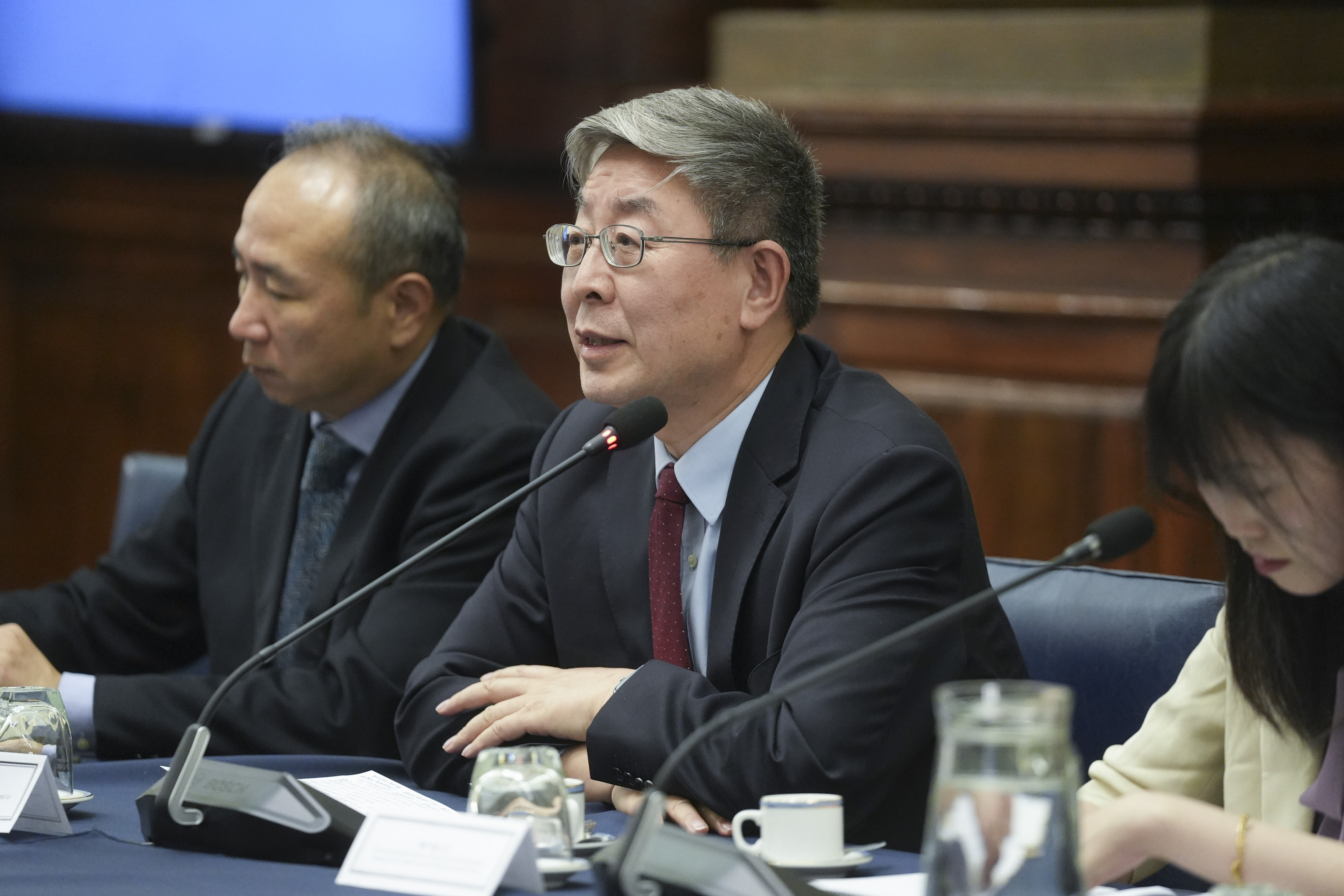 Galeria de imagenes de la noticia Diputados nacionales recibieron a delegación del gobierno de la República Popular China