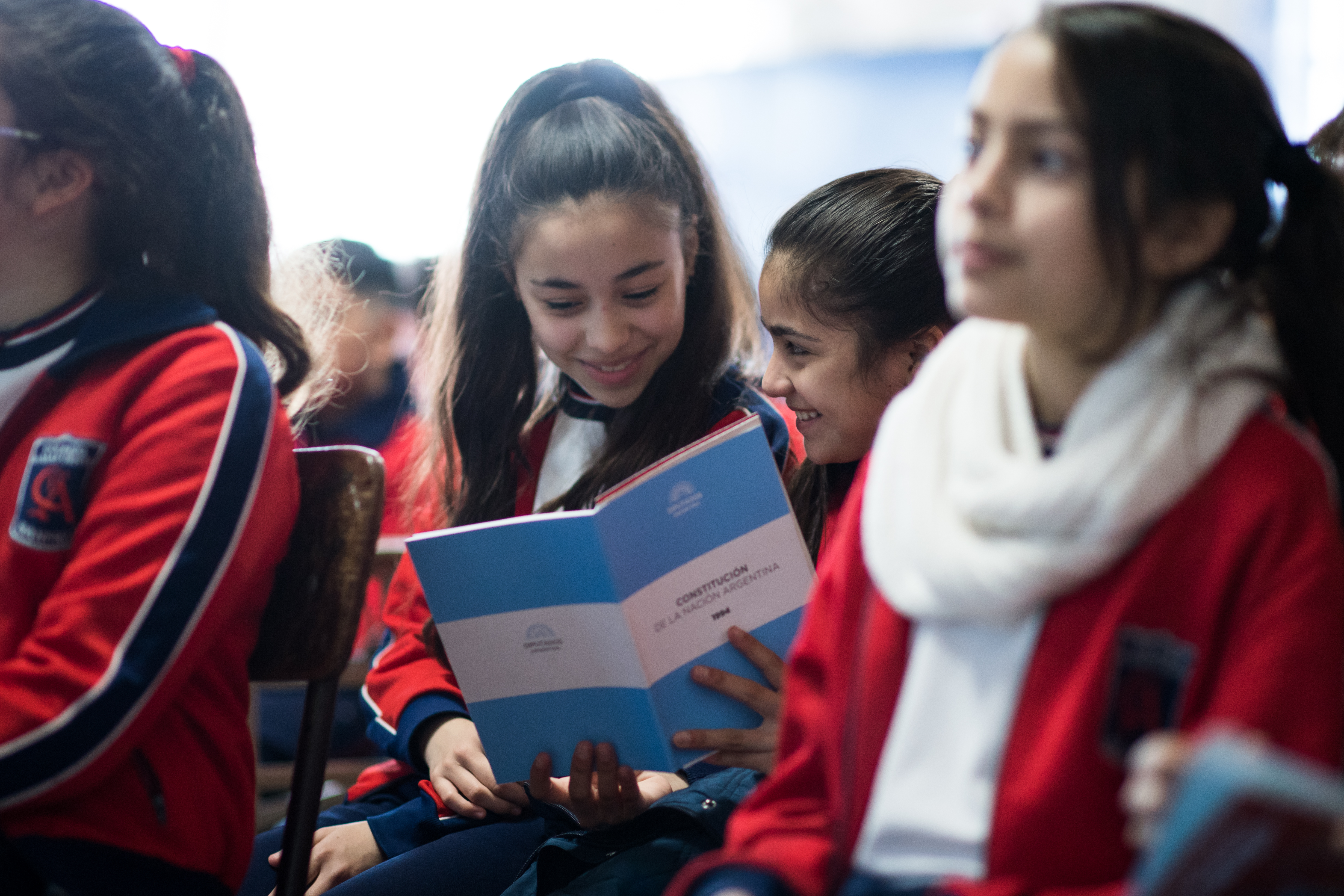 Galeria de imagenes de la noticia DIPUTADOS TE VISITA, UN PROGRAMA QUE ACERCA A ESTUDIANTES DE TODO EL PAÍS CON SUS REPRESENTANTES