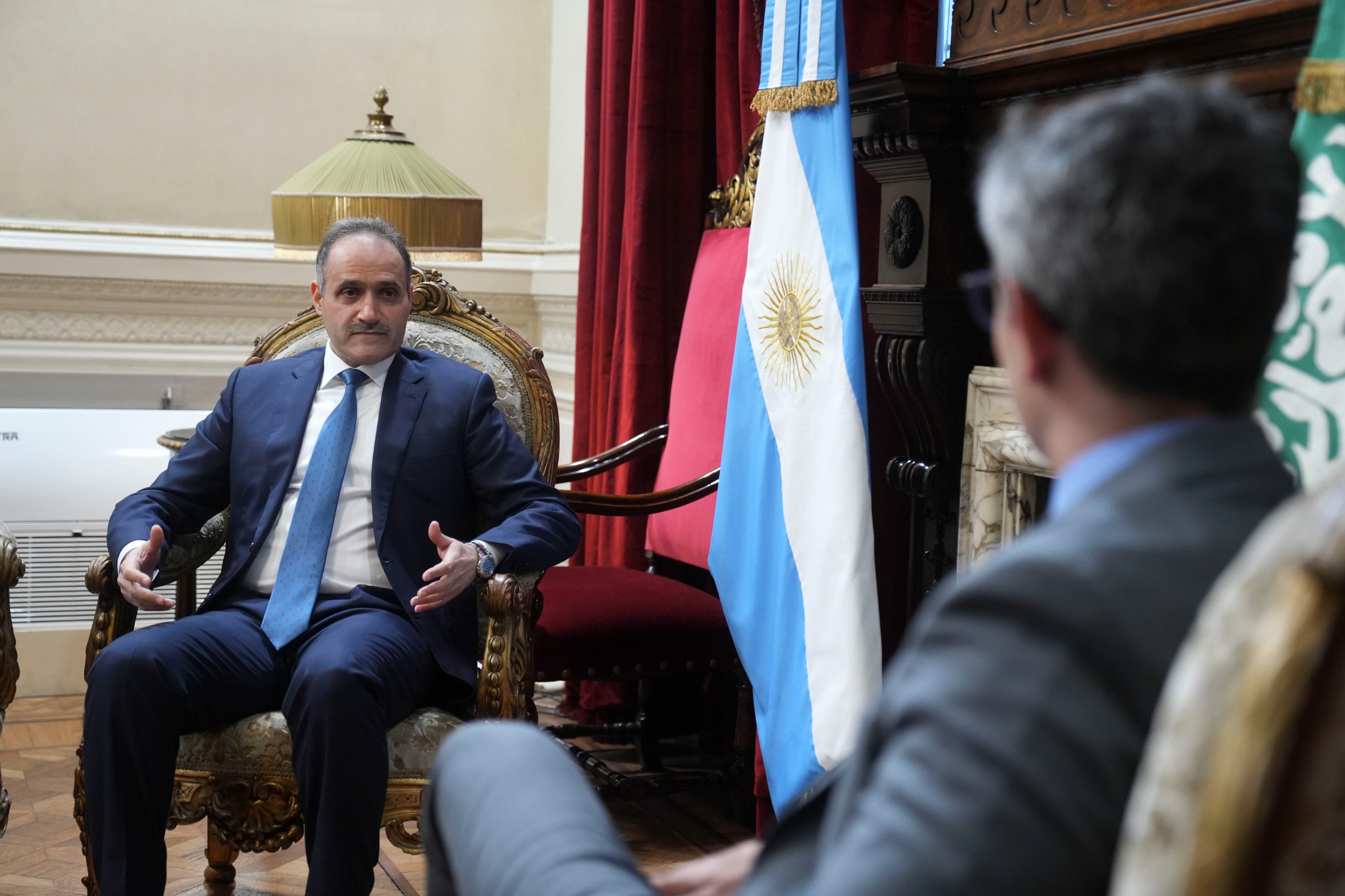 Galeria de imagenes de la noticia EL PRESIDENTE DE DIPUTADOS RECIBIÓ AL NUEVO EMBAJADOR DE ARABIA SAUDITA