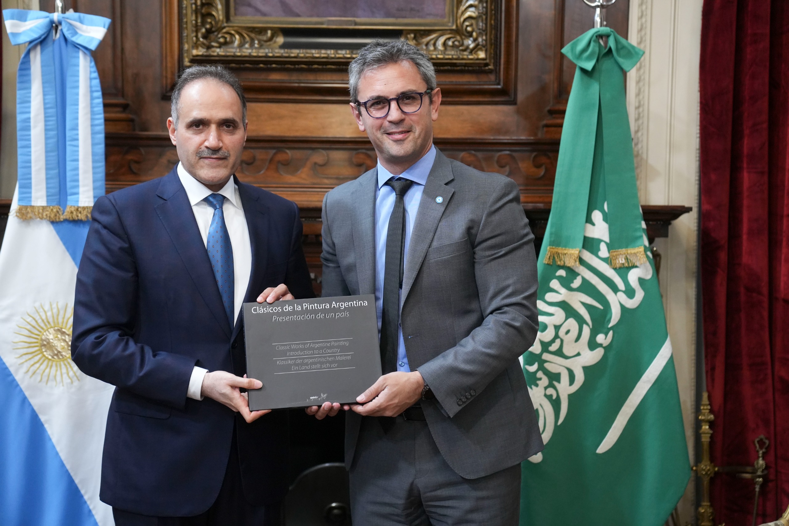Galeria de imagenes de la noticia EL PRESIDENTE DE DIPUTADOS RECIBIÓ AL NUEVO EMBAJADOR DE ARABIA SAUDITA