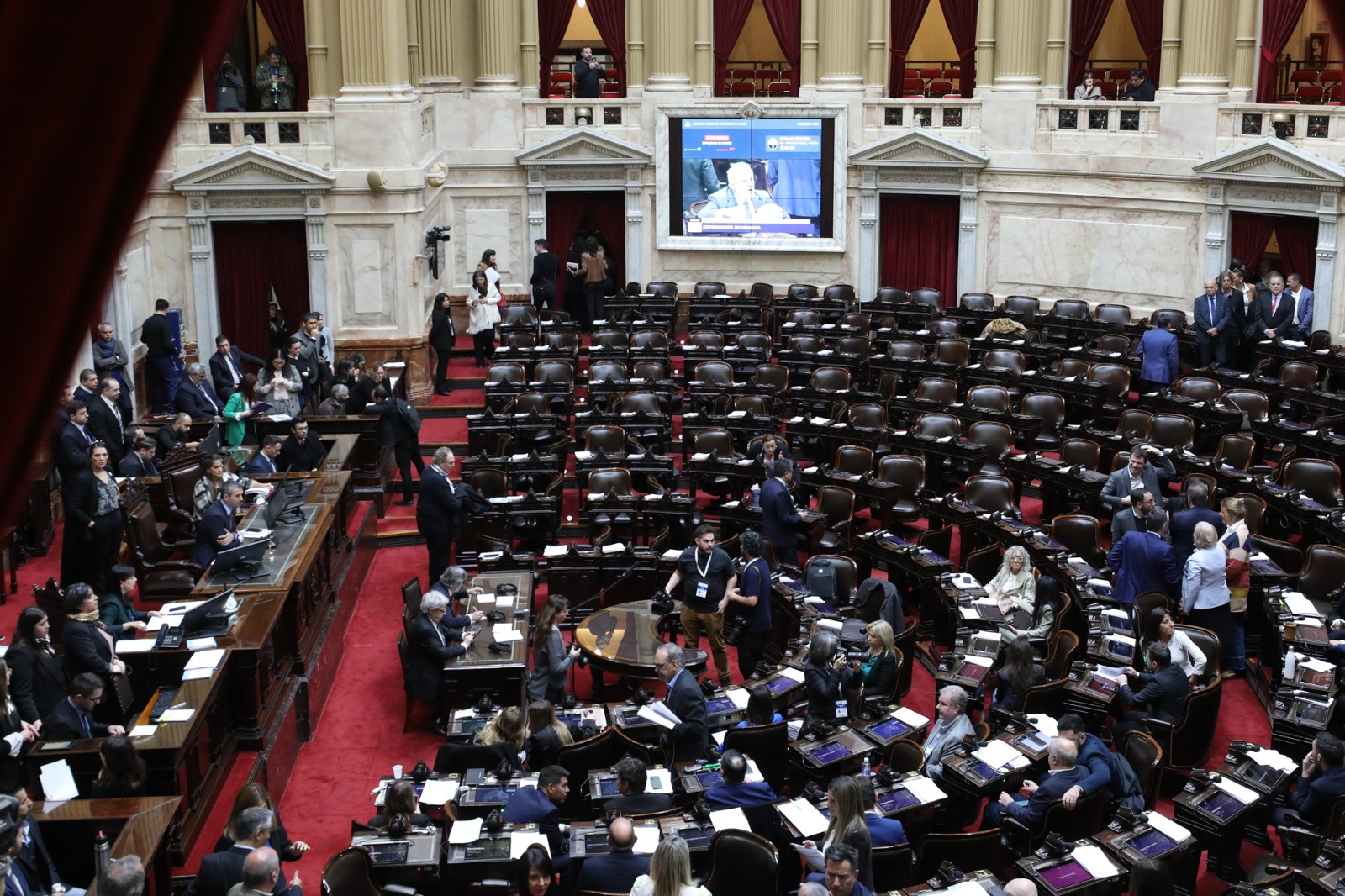 Galeria de imagenes de la noticia LA CÁMARA DE DIPUTADOS REALIZÓ MANIFESTACIONES EN MINORÍA