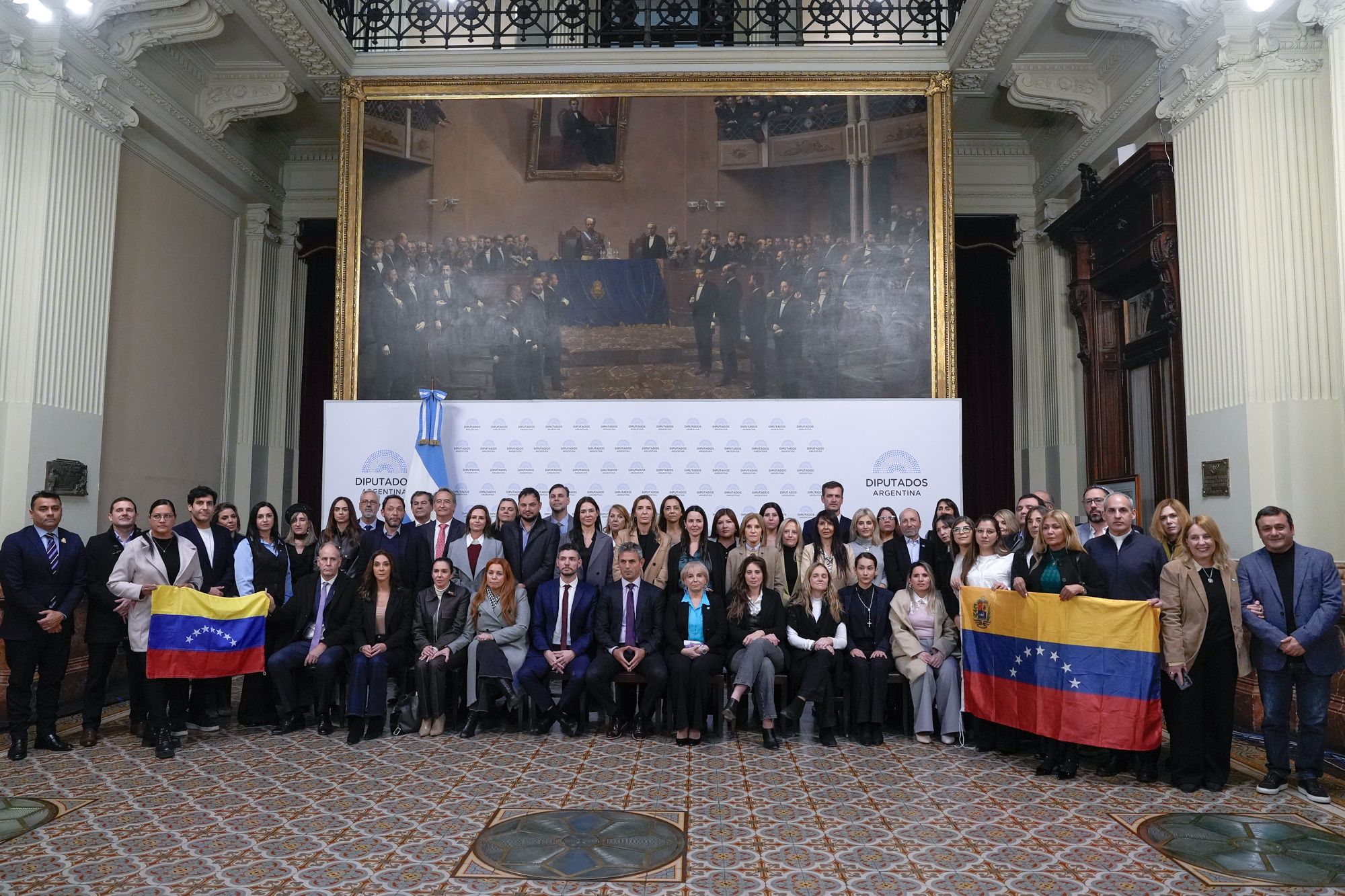 Galeria de imagenes de la noticia DIPUTADOS CONSTITUYERON EL GRUPO PARLAMENTARIO DE AMISTAD CON VENEZUELA Y EXPRESARON SOLIDARIDAD ANTE LA SITUACIÓN HUMANITARIA