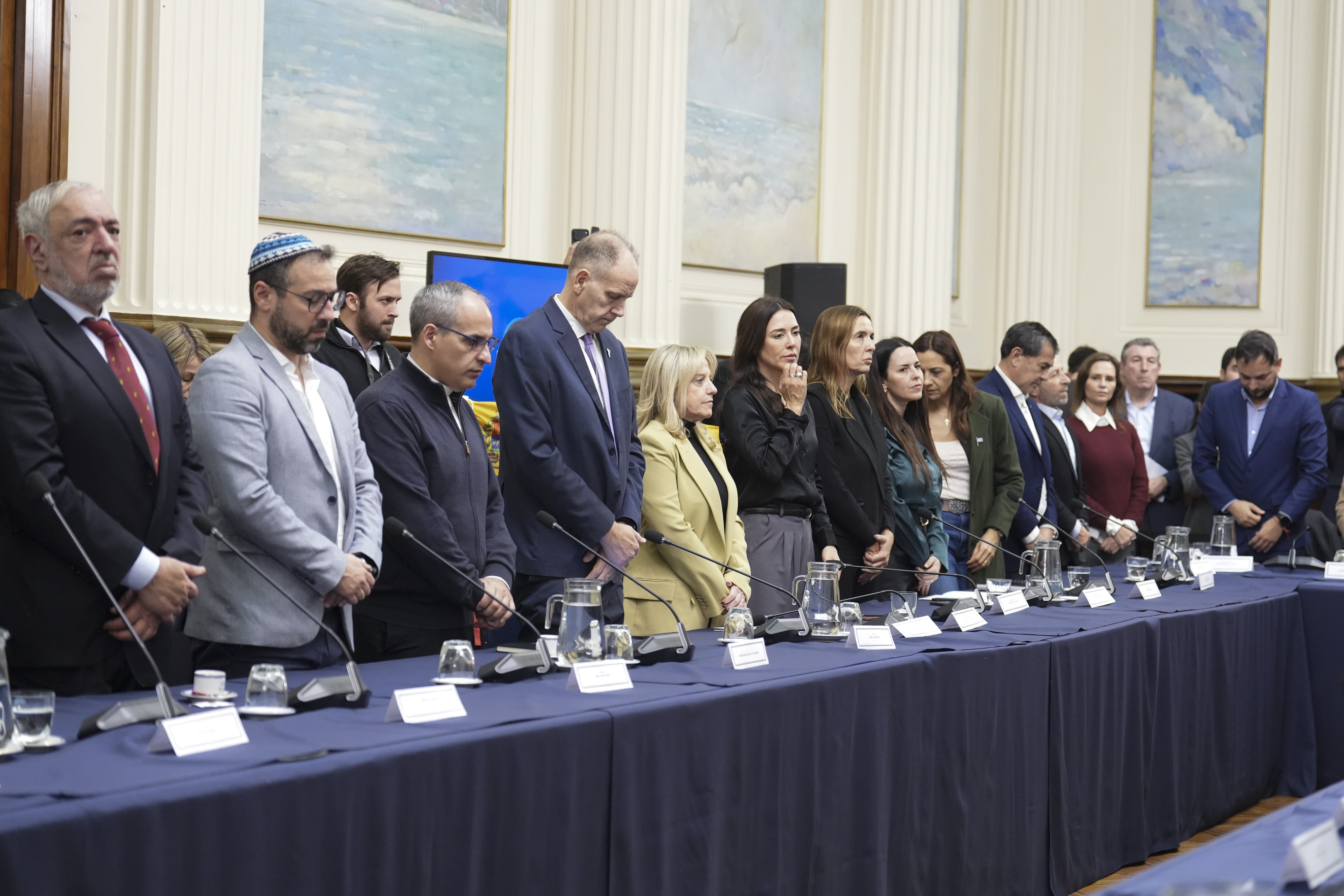 Galeria de imagenes de la noticia DIPUTADOS CONSTITUYERON EL GRUPO PARLAMENTARIO DE AMISTAD CON VENEZUELA Y EXPRESARON SOLIDARIDAD ANTE LA SITUACIÓN HUMANITARIA