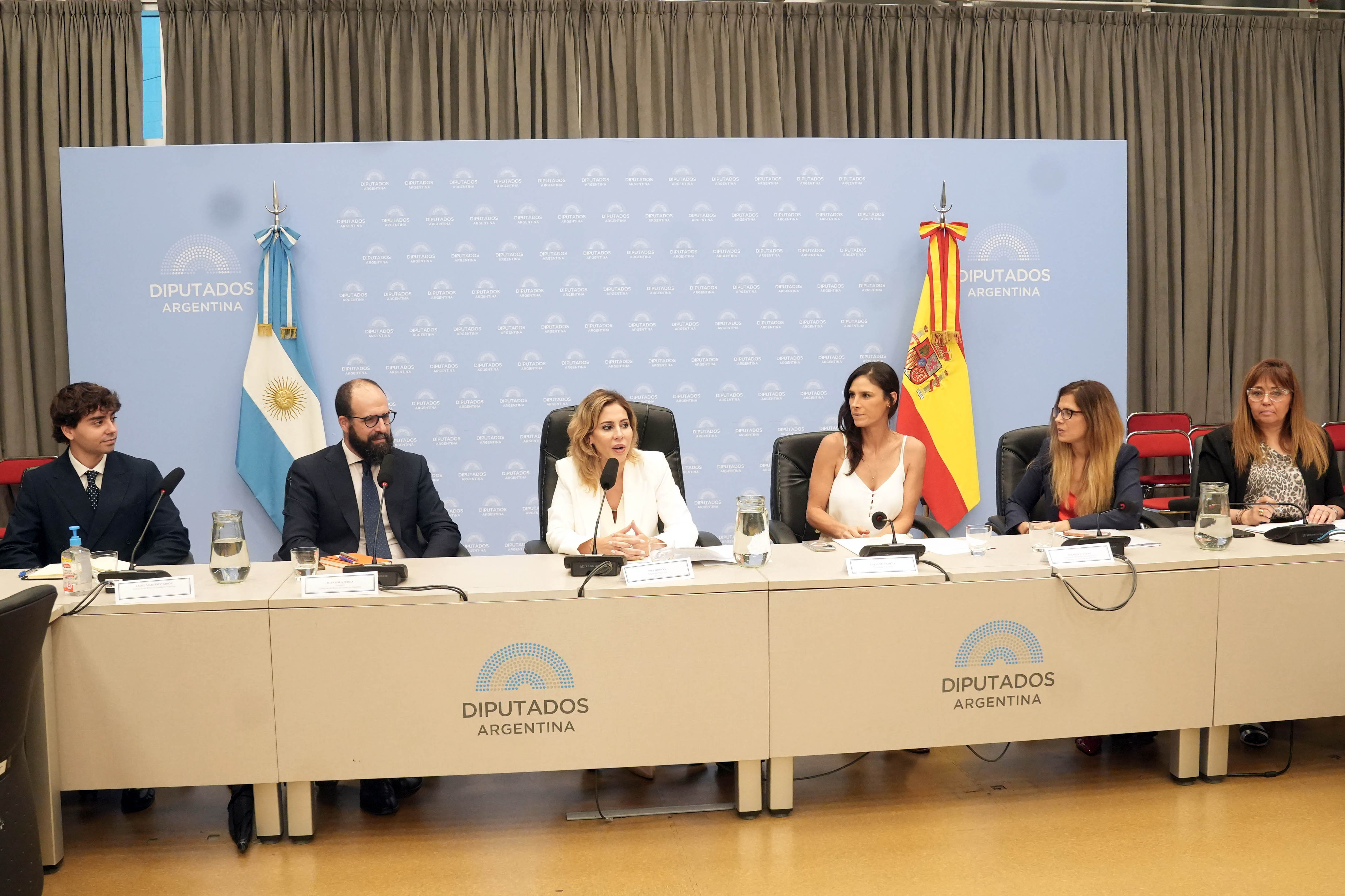 Galeria de imagenes de la noticia LA DIPUTADA NACIONAL DE LLA ROMINA DIEZ PRESIDIRÁ EL GPA CON ESPAÑA