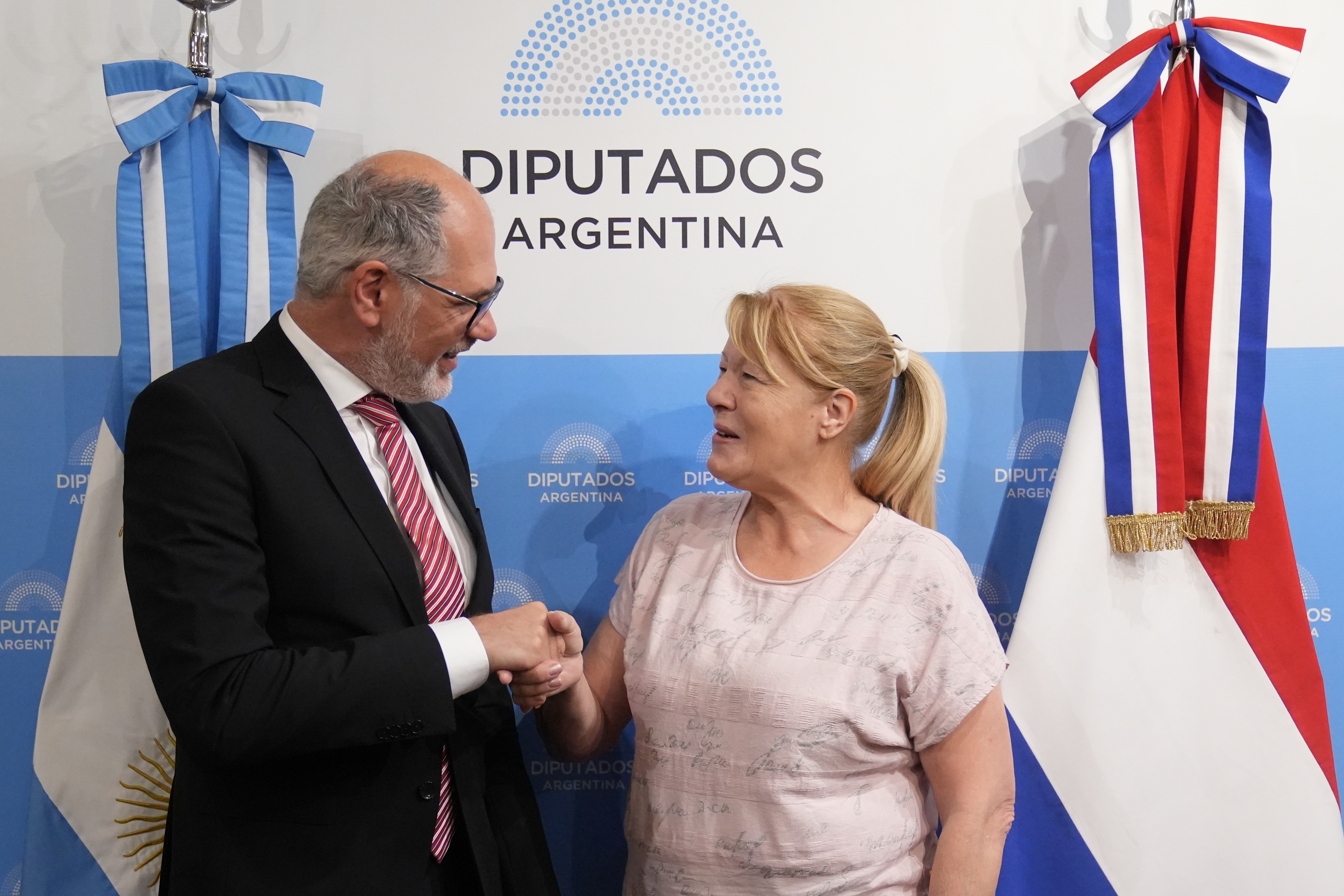 Galeria de imagenes de la noticia LA DIPUTADA MARGARITA STOLBIZER PRESIDIRÁ EL GPA CON EL REINO DE LOS PAISES BAJOS