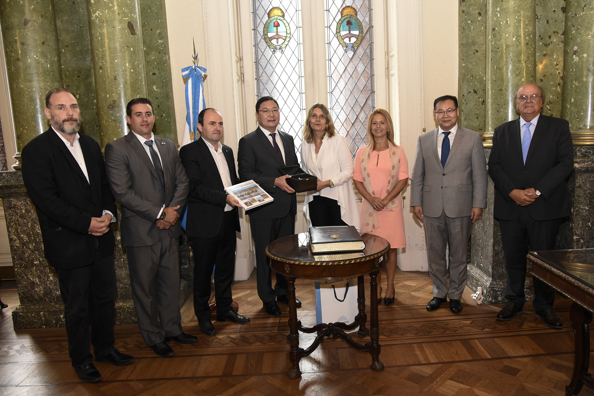 Galeria de imagenes de la noticia DIPUTADOS SE REUNIERON CON EL SECRETARIO DE ESTADO DE RELACIONES EXTERIORES DE MONGOLIA