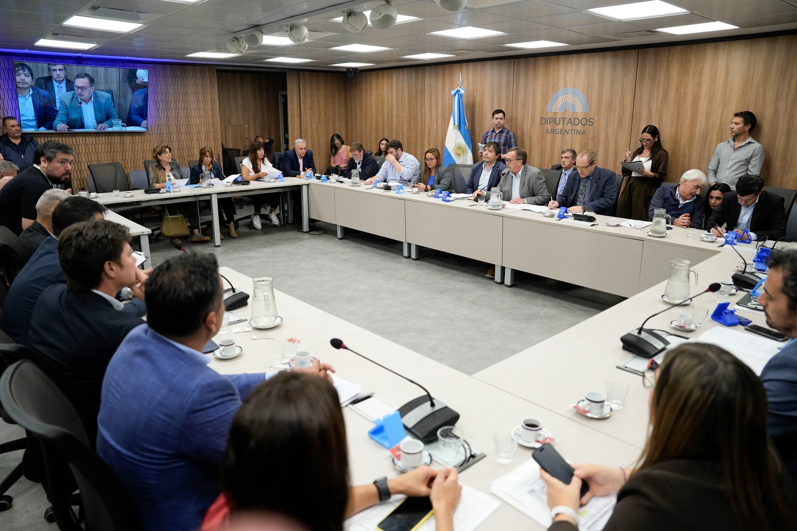 Galeria de imagenes de la noticia OBRAS PÚBLICAS AVANZÓ CON LA DESIGNACIÓN DE AUTORIDADES Y PEDIDOS DE INFORMES