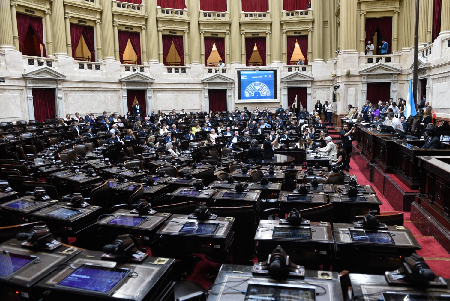 Galeria de imagenes de la noticia FRACASARON SESIONES PARA TRATAR LA LEY SINDICAL Y EL DNU DE CANJE DE DEUDA