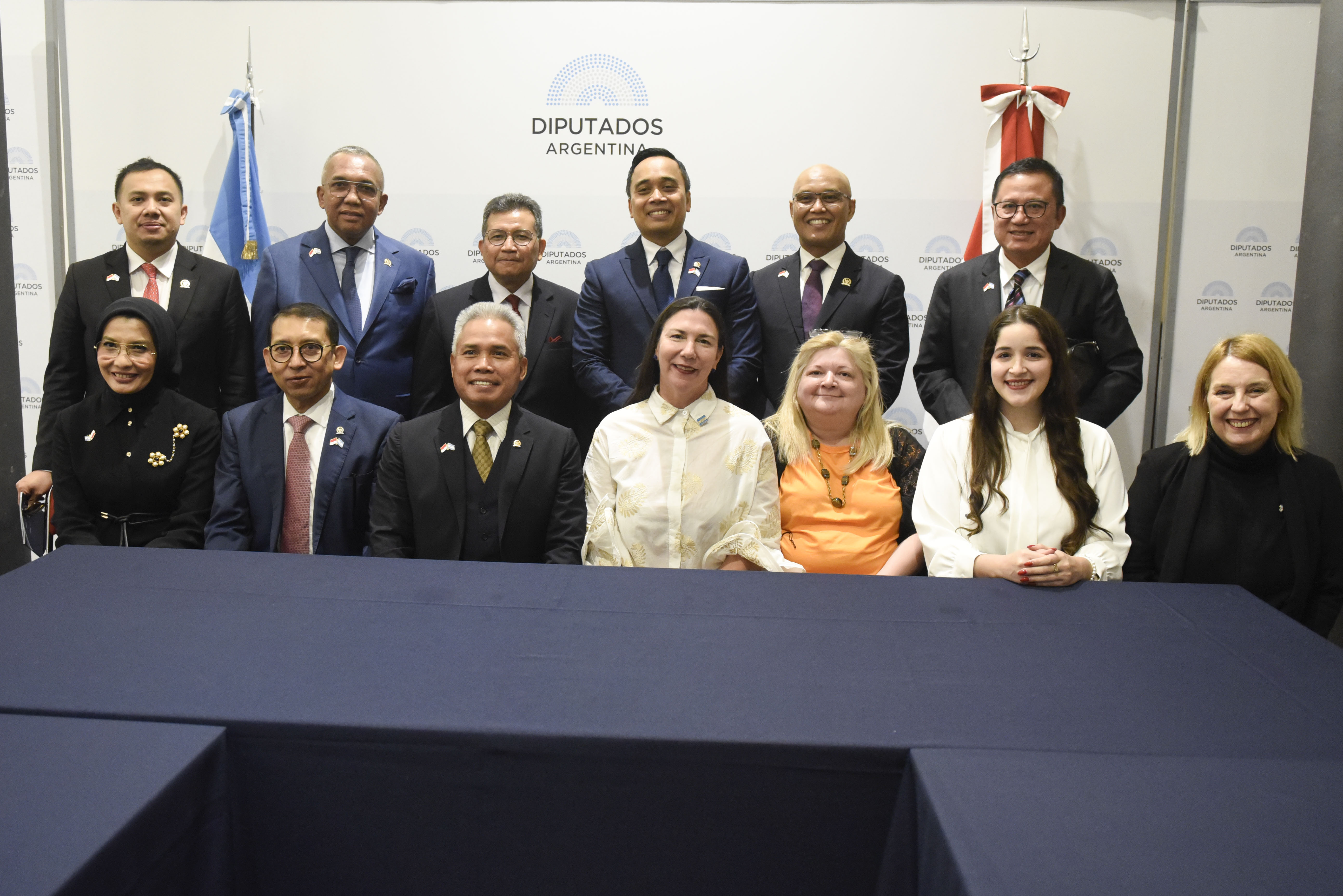 Galeria de imagenes de la noticia GPA CON INDONESIA RECIBIÓ A MIEMBROS DE LA COMISION DE COOPERACION INTERPARLAMENTARIA DE ESE PAÍS