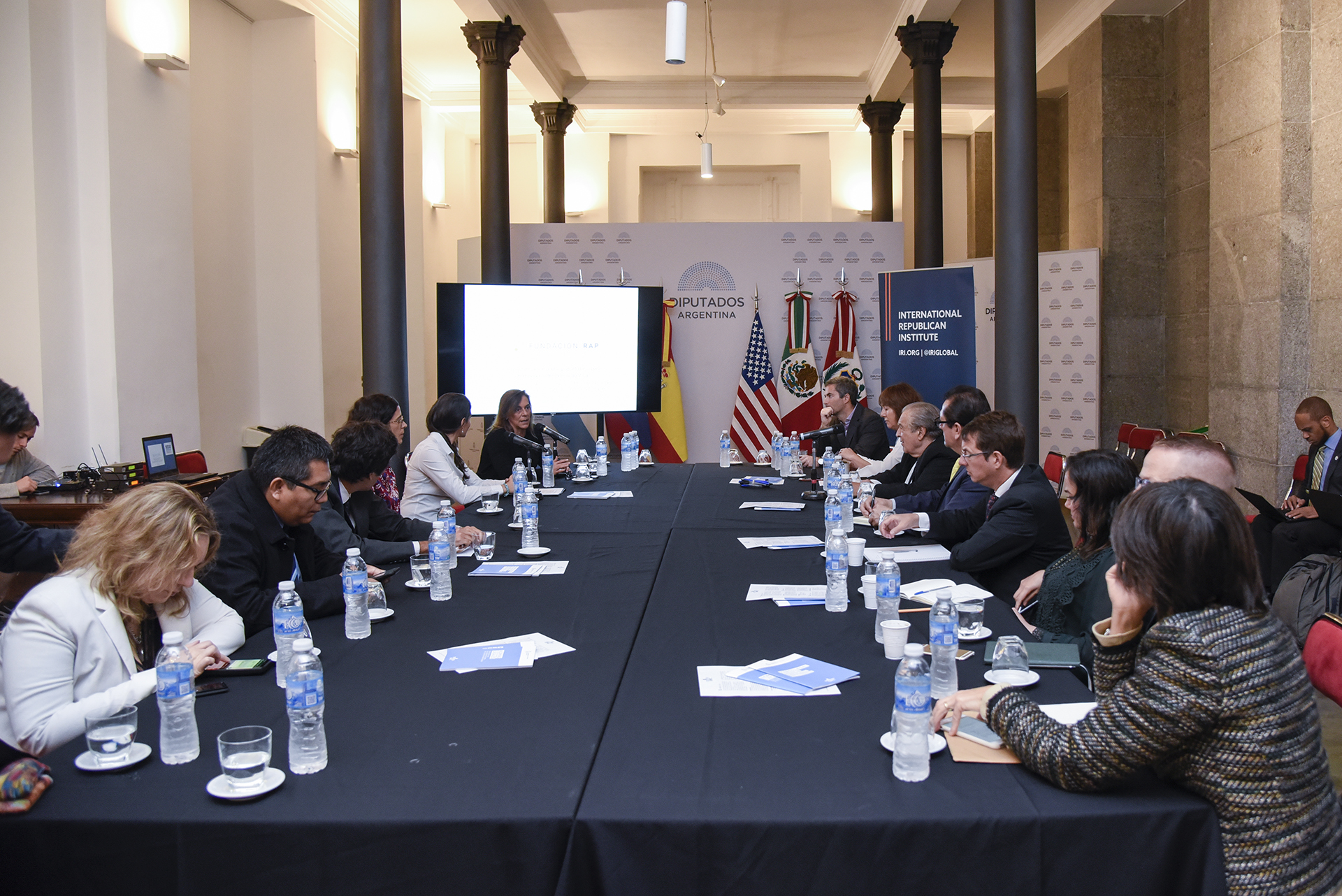 Galeria de imagenes de la noticia JORNADAS INTERNACIONALES PARA FORTALECER EL ROL DE LOS CONGRESOS