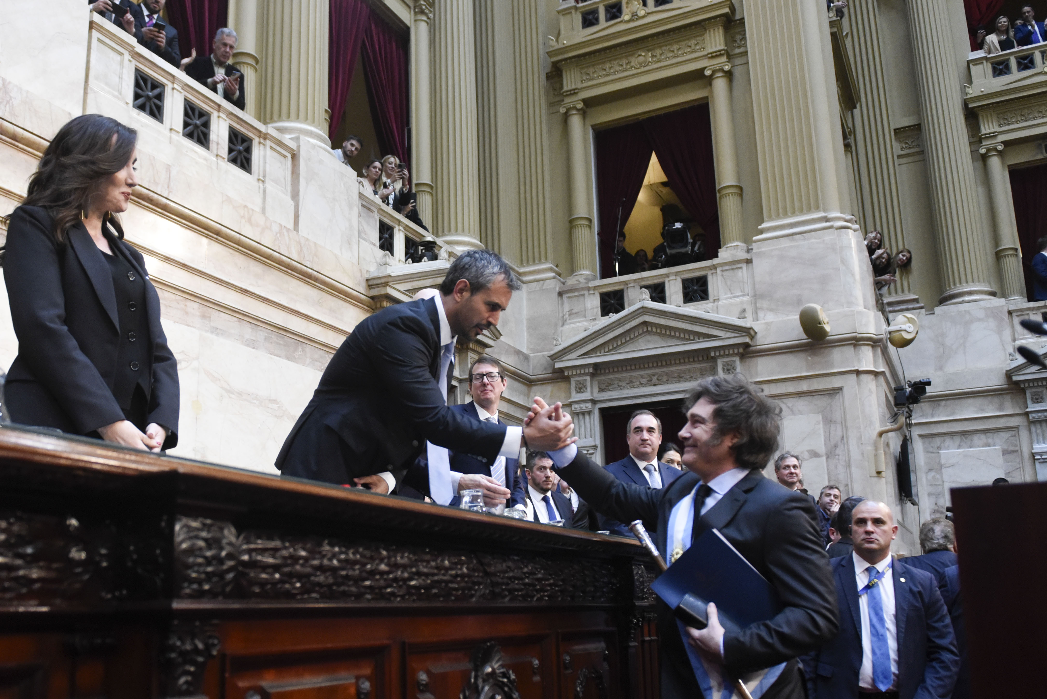 Galeria de imagenes de la noticia EN UN HECHO HISTÓRICO, MILEI PRESENTÓ EL PRESUPUESTO 2025: “TENEMOS QUE HACER VALER EL TITÁNICO ESFUERZO HECHO POR TODOS LOS ARGENTINOS”.