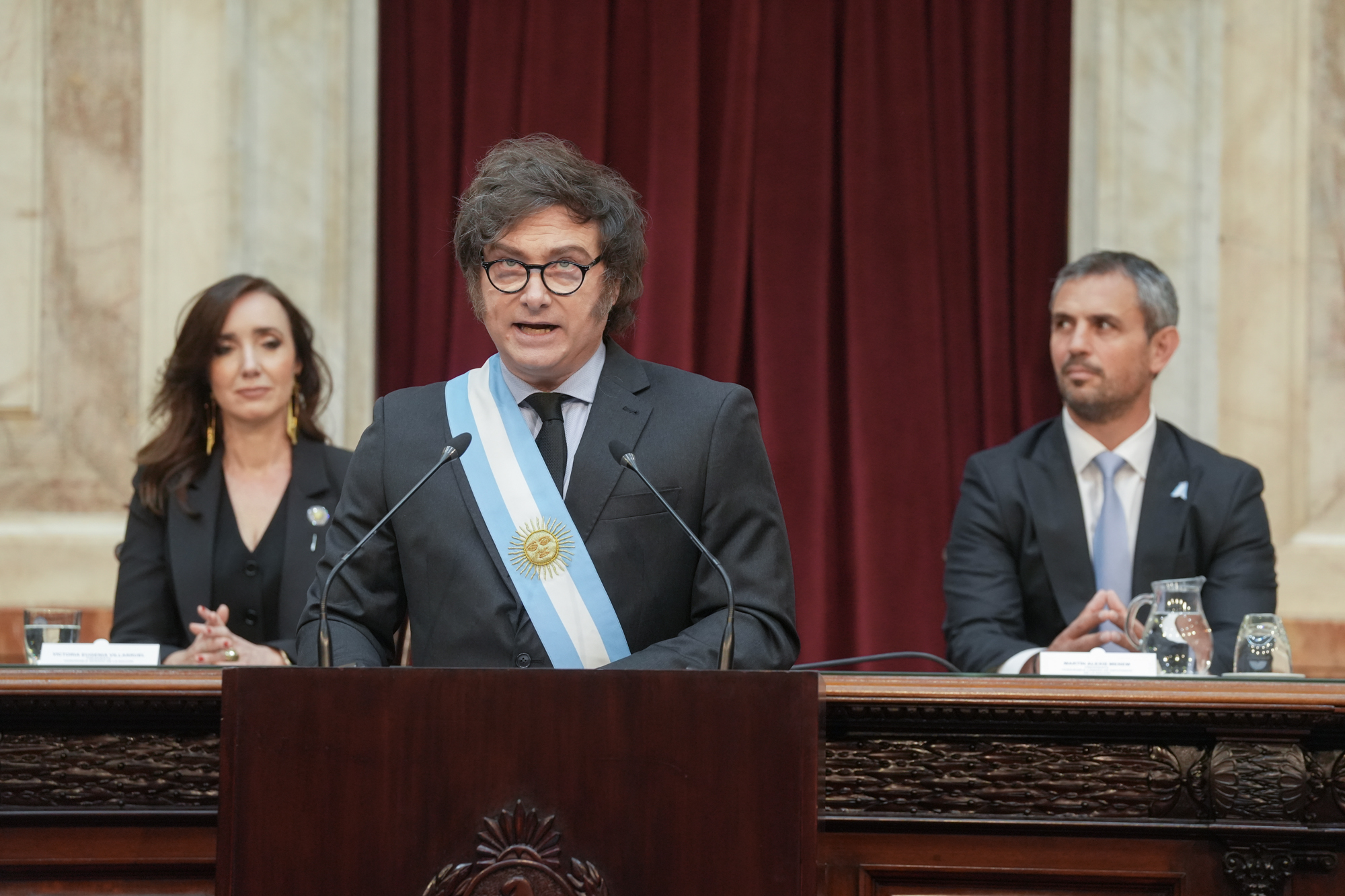 Galeria de imagenes de la noticia EN UN HECHO HISTÓRICO, MILEI PRESENTÓ EL PRESUPUESTO 2025: “TENEMOS QUE HACER VALER EL TITÁNICO ESFUERZO HECHO POR TODOS LOS ARGENTINOS”.