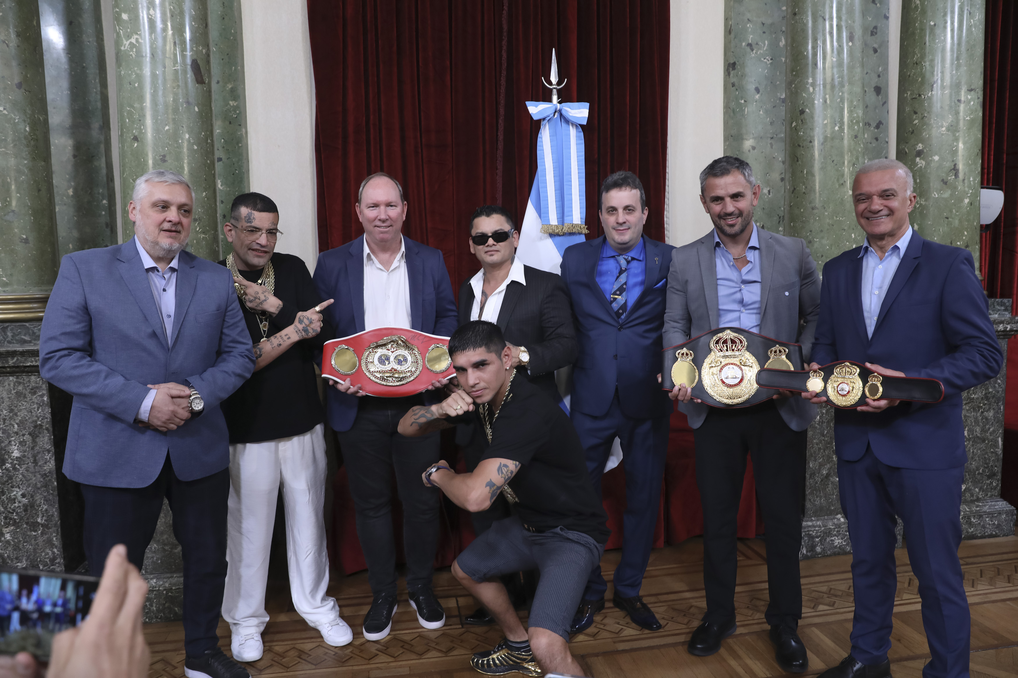 Galeria de imagenes de la noticia LA CÁMARA DE DIPUTADOS HOMENAJEÓ A FIGURAS DEL BOXEO ARGENTINO