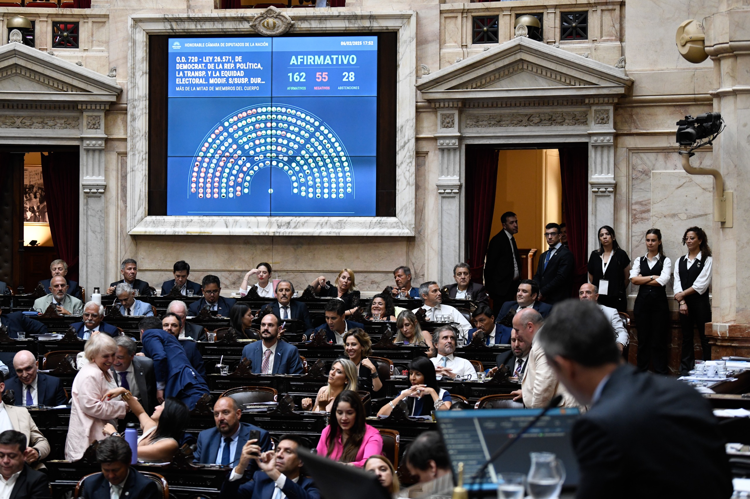 Galeria de imagenes de la noticia LA CÁMARA DE DIPUTADOS DIO MEDIA SANCIÓN AL PROYECTO QUE SUSPENDE LAS PASO EN 2025