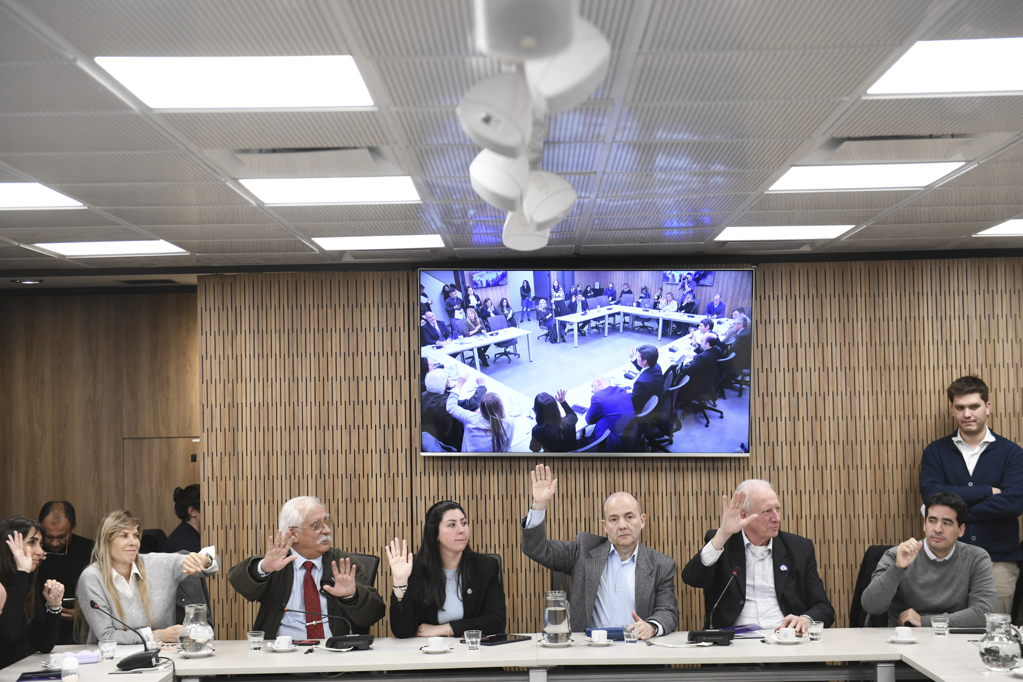 Galeria de imagenes de la noticia DIPUTADOS SOLICITAN INFORMACIÓN SOBRE EL PROCESO DE PRIVATIZACIÓN DE INTERCARGO