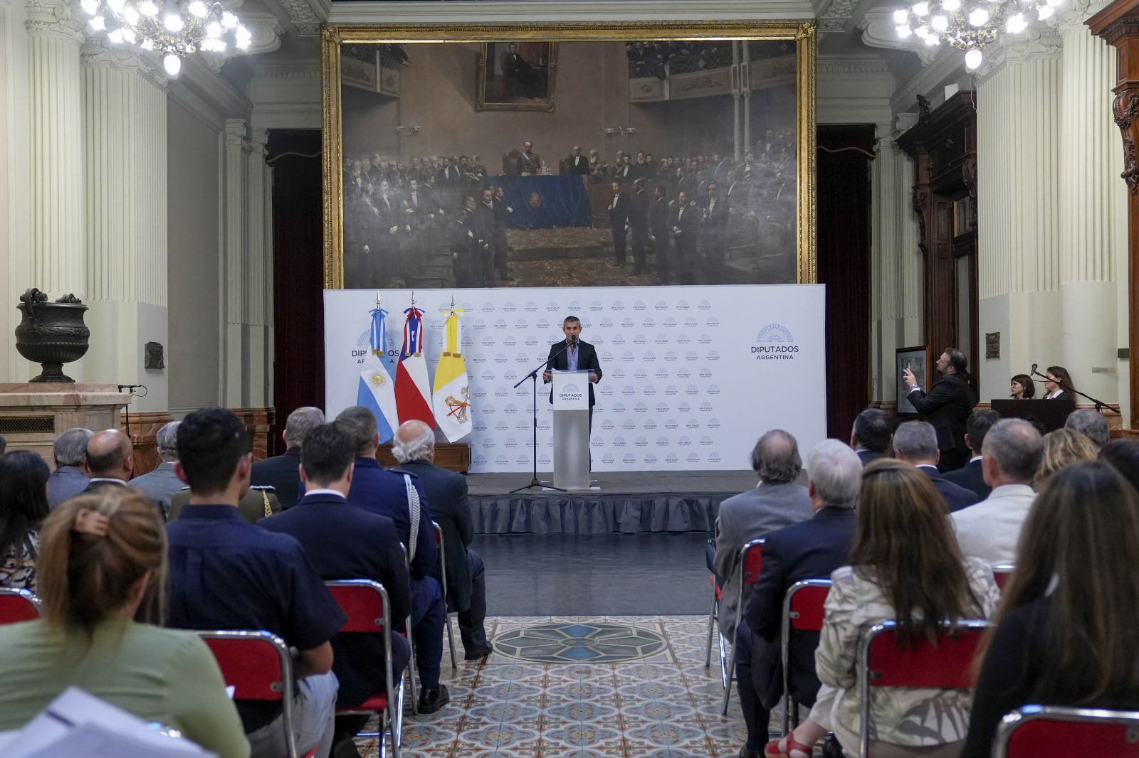 Galeria de imagenes de la noticia CONMEMORAN EL 40° ANIVERSARIO DEL TRATADO DE PAZ Y AMISTAD ENTRE ARGENTINA Y CHILE