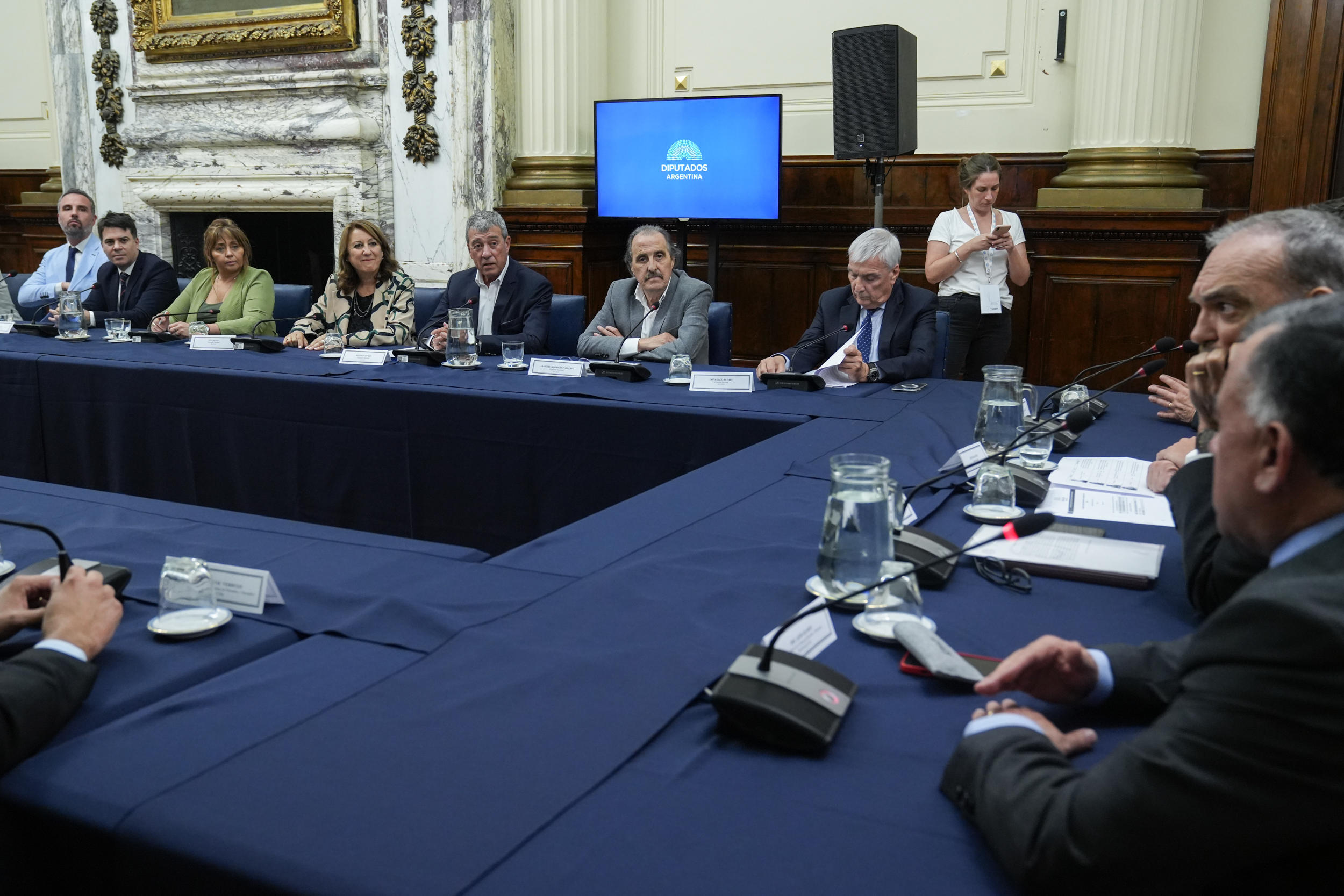 Galeria de imagenes de la noticia CONMEMORAN EL 40° ANIVERSARIO DEL TRATADO DE PAZ Y AMISTAD ENTRE ARGENTINA Y CHILE