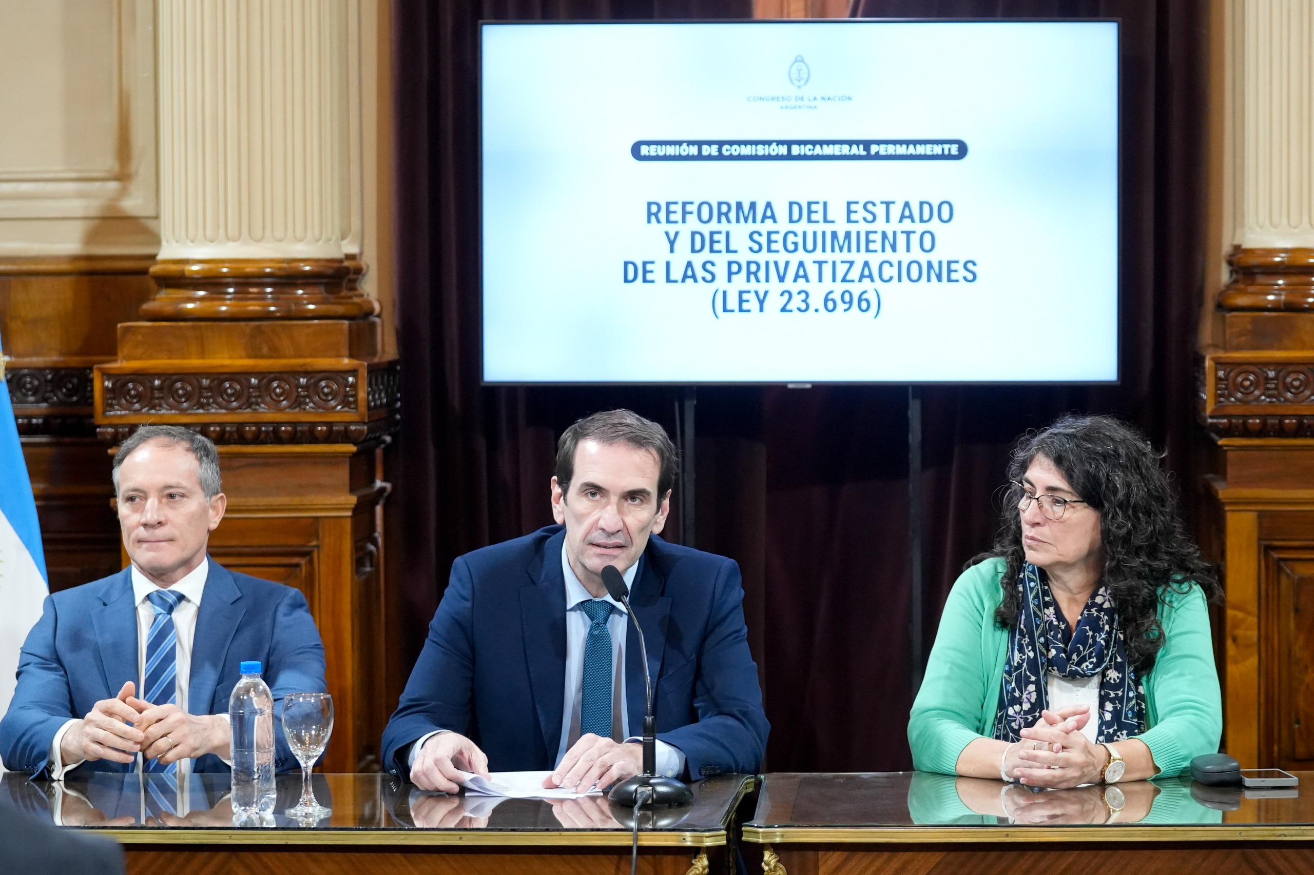 Galeria de imagenes de la noticia CONTINUÓ LA CONSTITUCIÓN DE COMISIONES BICAMERALES