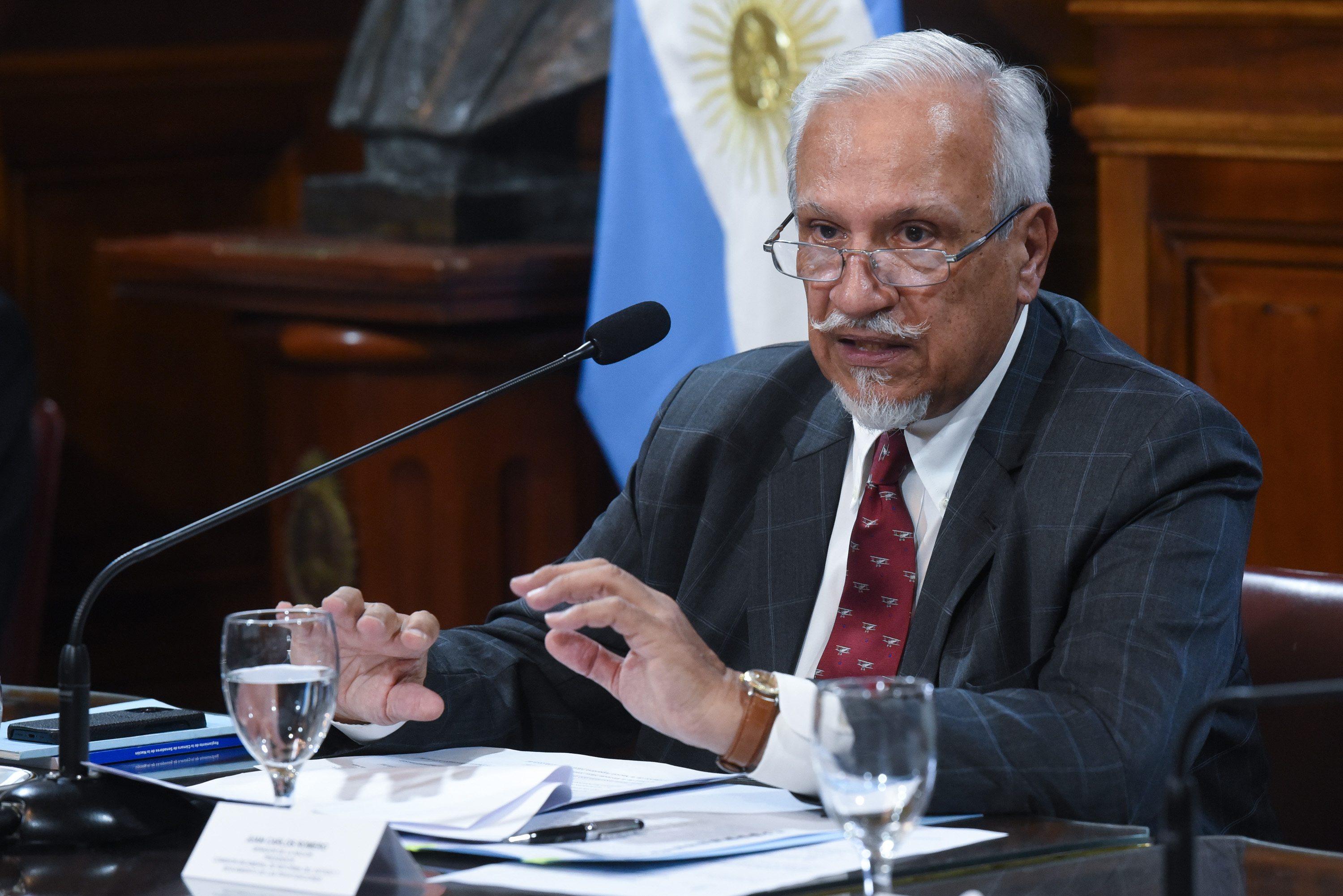 Galeria de imagenes de la noticia BICAMERAL ACORDÓ SOLICITAR AMPLIACIÓN DE INFORMES AL EJECUTIVO DE EMPRESAS  EN PROCESO DE PRIVATIZACIÓN