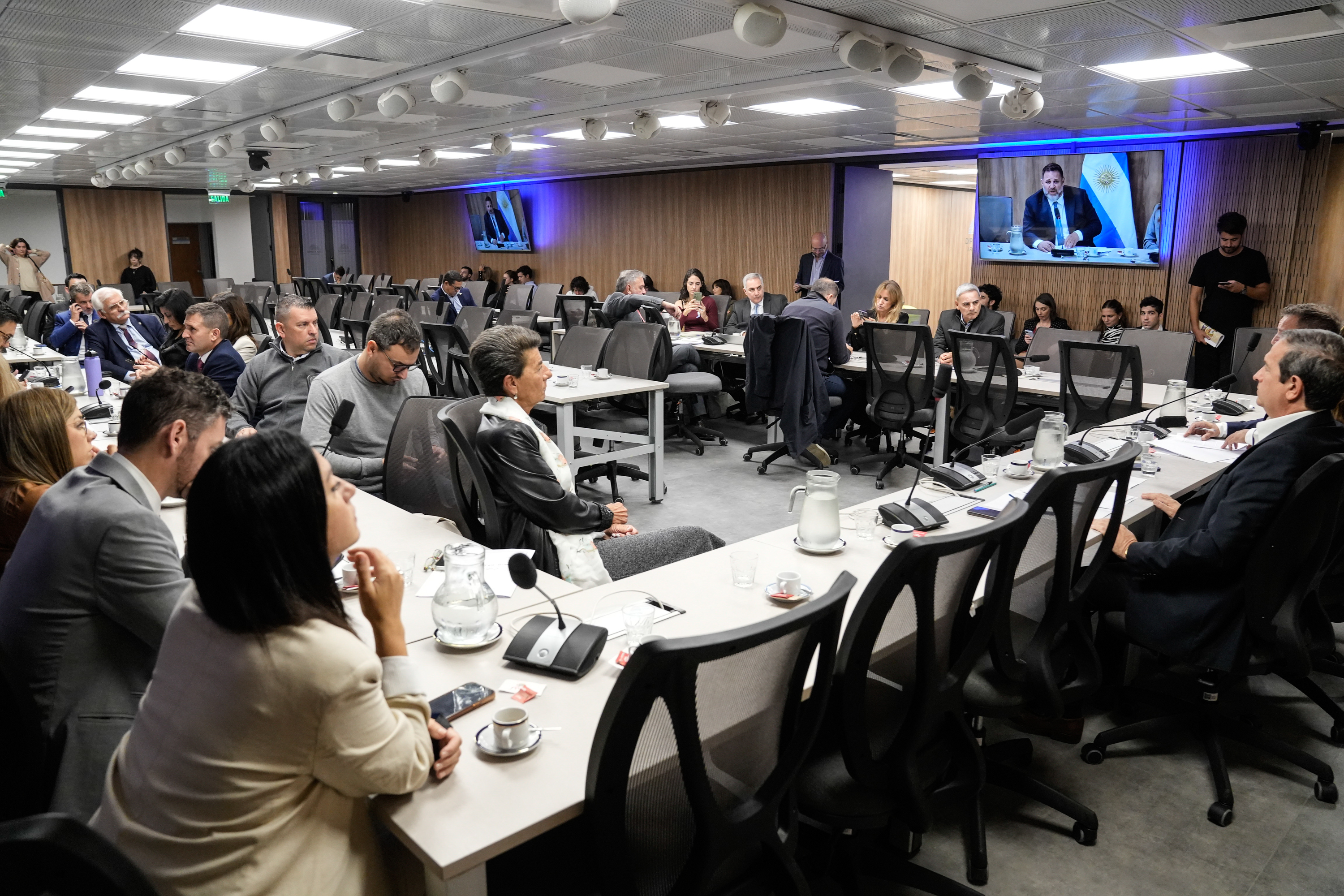 Galeria de imagenes de la noticia SE CONSTITUYÓ LA COMISIÓN DE SEGURIDAD INTERIOR