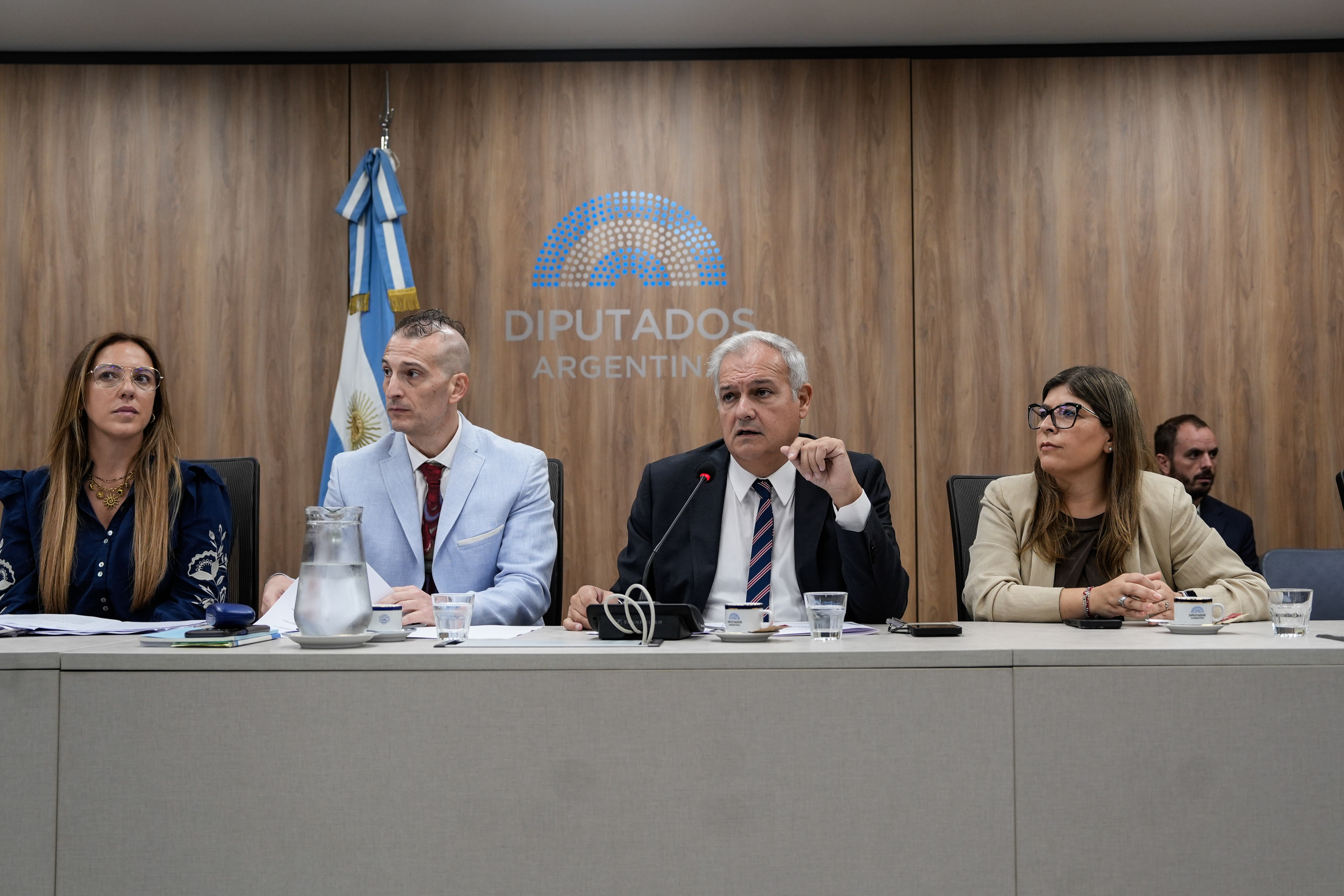 Galeria de imagenes de la noticia PYMES Y COMERCIO ACORDARON CONVOCAR A CAME PARA ANALIZAR LA SITUACIÓN DE LAS ECONOMÍAS REGIONALES