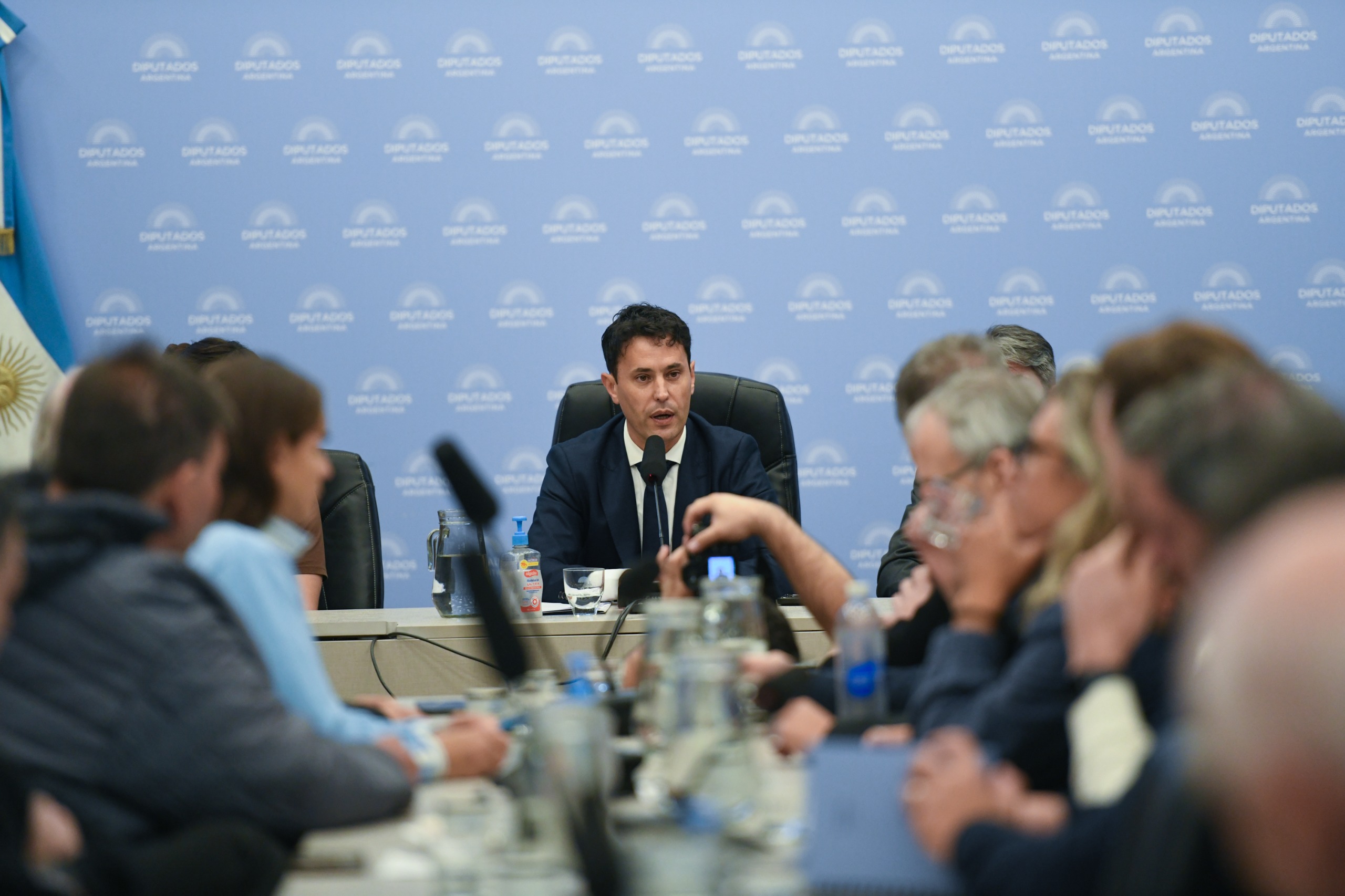 Galeria de imagenes de la noticia REFERENTES DEL DEPORTE NACIONAL ANALIZARON EN COMISIÓN LA SITUACIÓN ACTUAL DEL SECTOR 