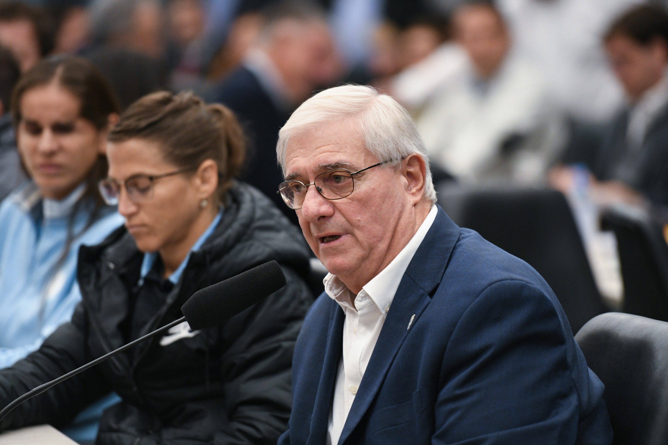 Galeria de imagenes de la noticia REFERENTES DEL DEPORTE NACIONAL ANALIZARON EN COMISIÓN LA SITUACIÓN ACTUAL DEL SECTOR 