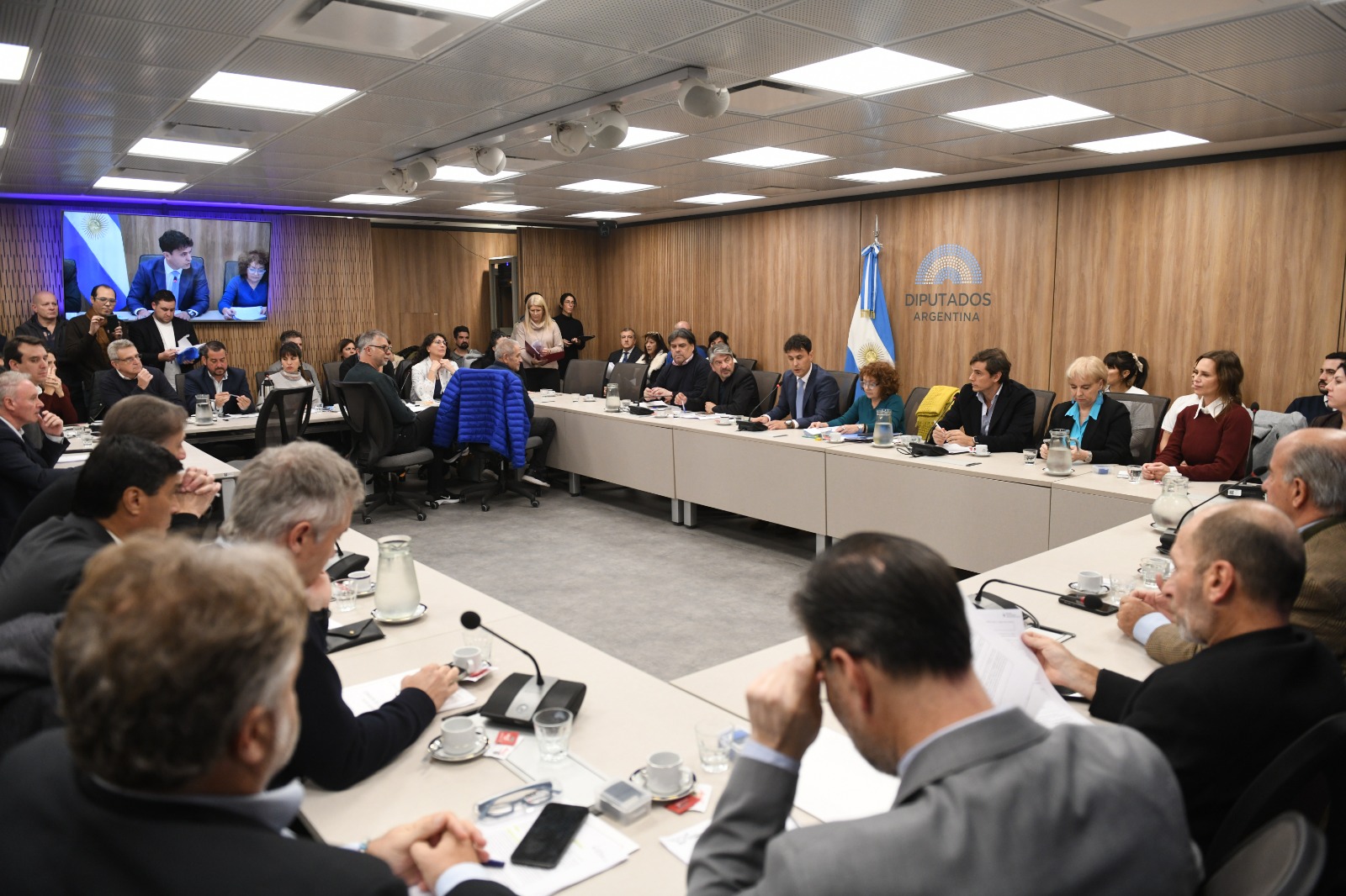 Galeria de imagenes de la noticia “LEY JOAQUÍN”: DEPORTES AVALÓ ESTABLECER LA OBLIGATORIEDAD DE MEDIDAS DE SEGURIDAD EN PRÁCTICAS DEPORTIVAS Y RECREATIVAS