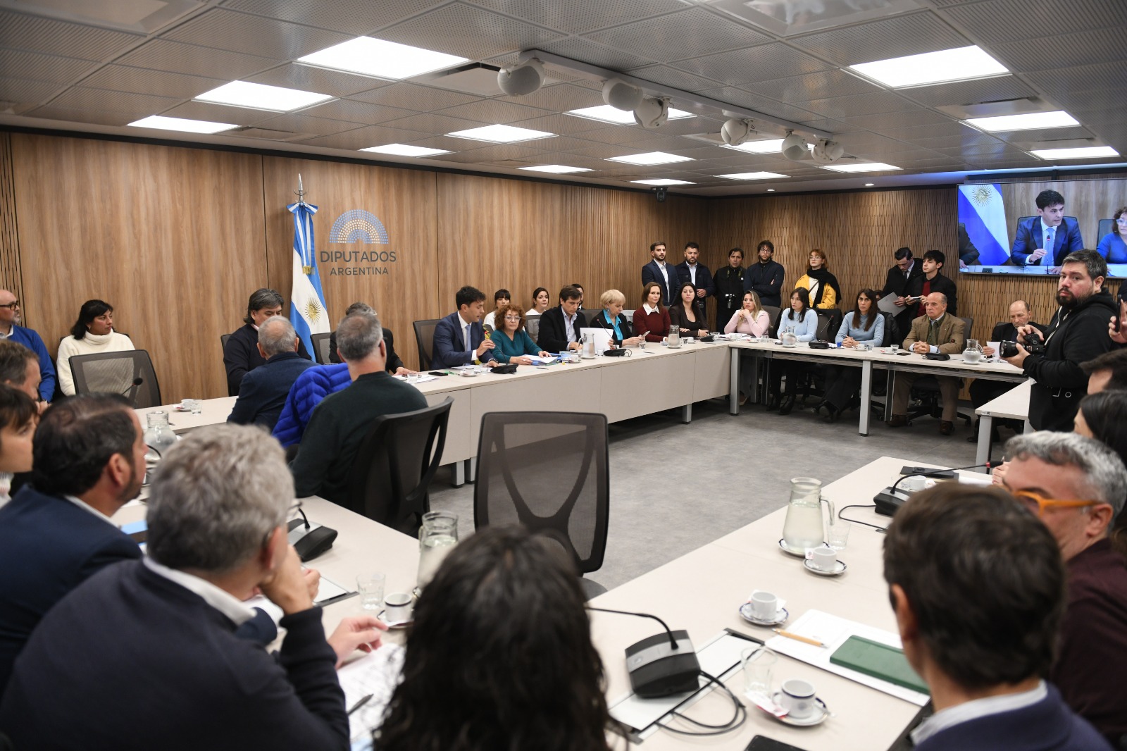 Galeria de imagenes de la noticia “LEY JOAQUÍN”: DEPORTES AVALÓ ESTABLECER LA OBLIGATORIEDAD DE MEDIDAS DE SEGURIDAD EN PRÁCTICAS DEPORTIVAS Y RECREATIVAS