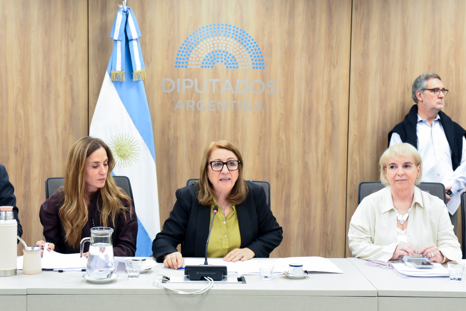 Galeria de imagenes de la noticia CASO DEL FENTANILO CONTAMINADO: ESPECIALISTAS APORTARON INFORMACIÓN SOBRE EL CASO