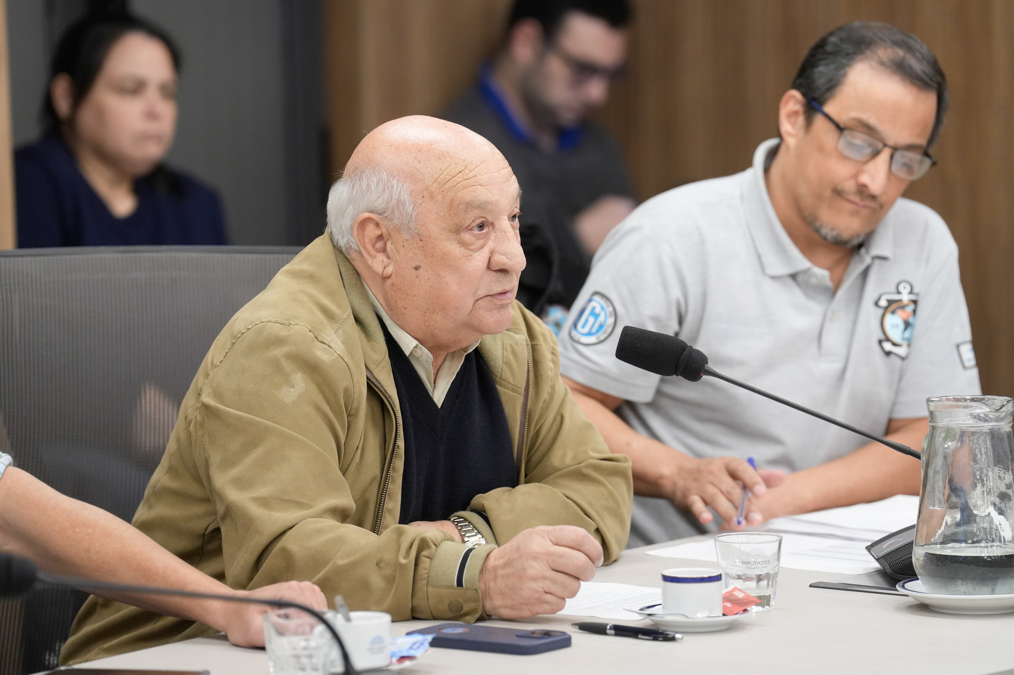 Galeria de imagenes de la noticia CON EXPOSITORES, LA COMISIÓN DE INDUSTRIA DEBATIÓ SOBRE LA ACTUALIDAD DEL SECTOR PESQUERO Y NAVAL