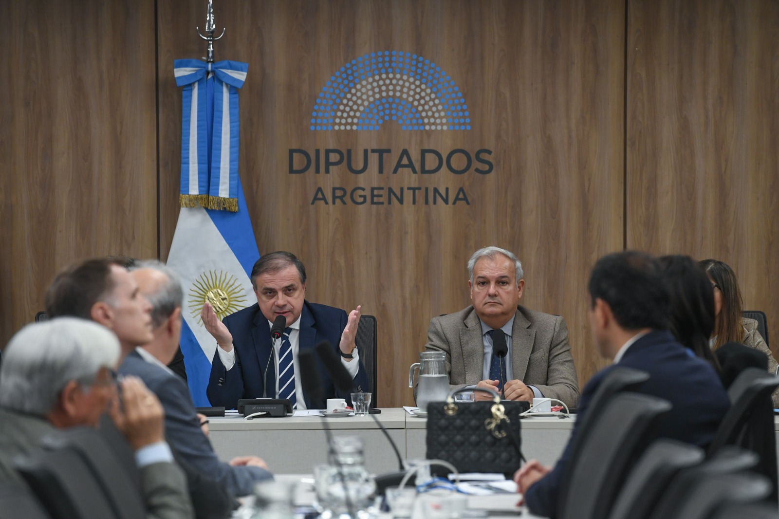 Galeria de imagenes de la noticia CON PARTICIPACIÓN CIUDADANA, PLENARIO ABORDÓ LA SITUACIÓN ACTUAL DE LA INDUSTRIA AZUCARERA