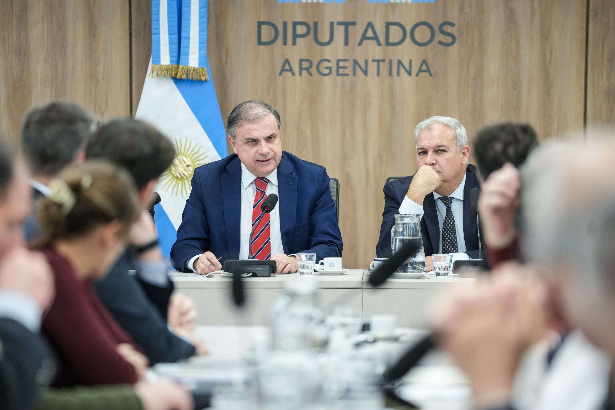 Galeria de imagenes de la noticia DIPUTADOS ANALIZÓ LA SITUACIÓN DE LA INDUSTRIA LÁCTEA CON REPRESENTANTES DEL SECTOR