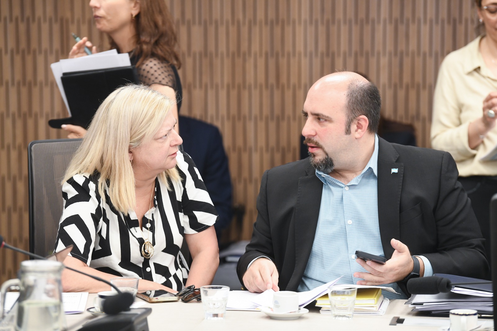 Galeria de imagenes de la noticia DICTAMEN DE MAYORÍA A LA INTERPELACIÓN DE GUILLERMO FRANCOS CON EL FIN DE INICIAR UNA MOCIÓN DE CENSURA