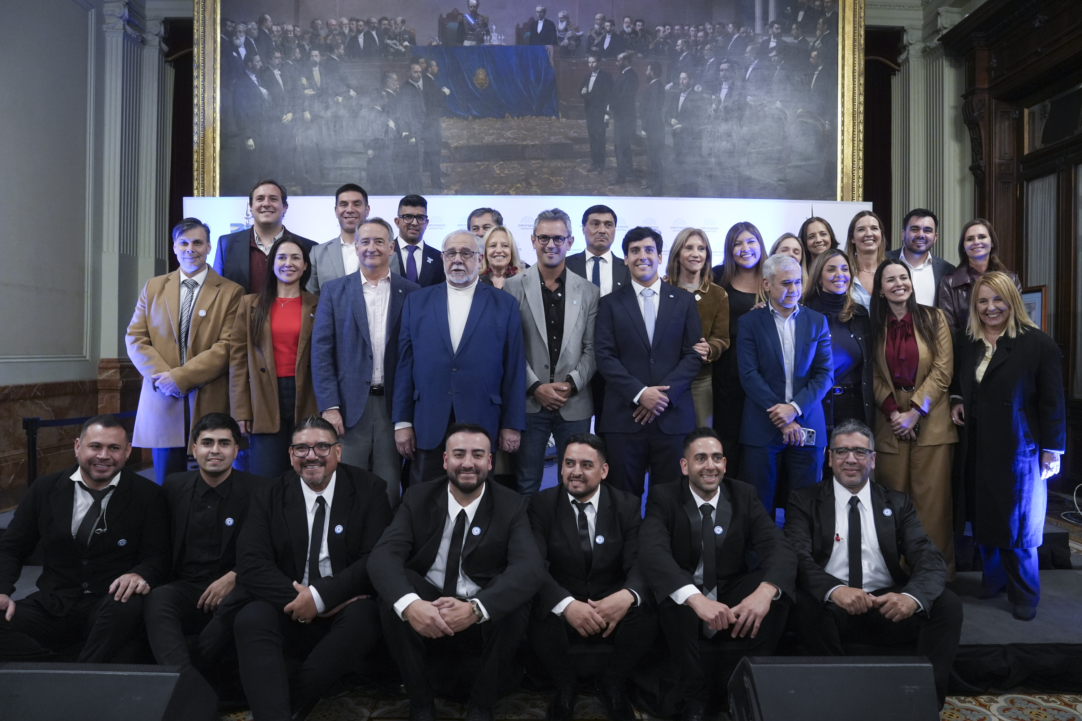 Galeria de imagenes de la noticia HOMENAJE A LA RIOJA EN EL 435° ANIVERSARIO DE SU FUNDACIÓN