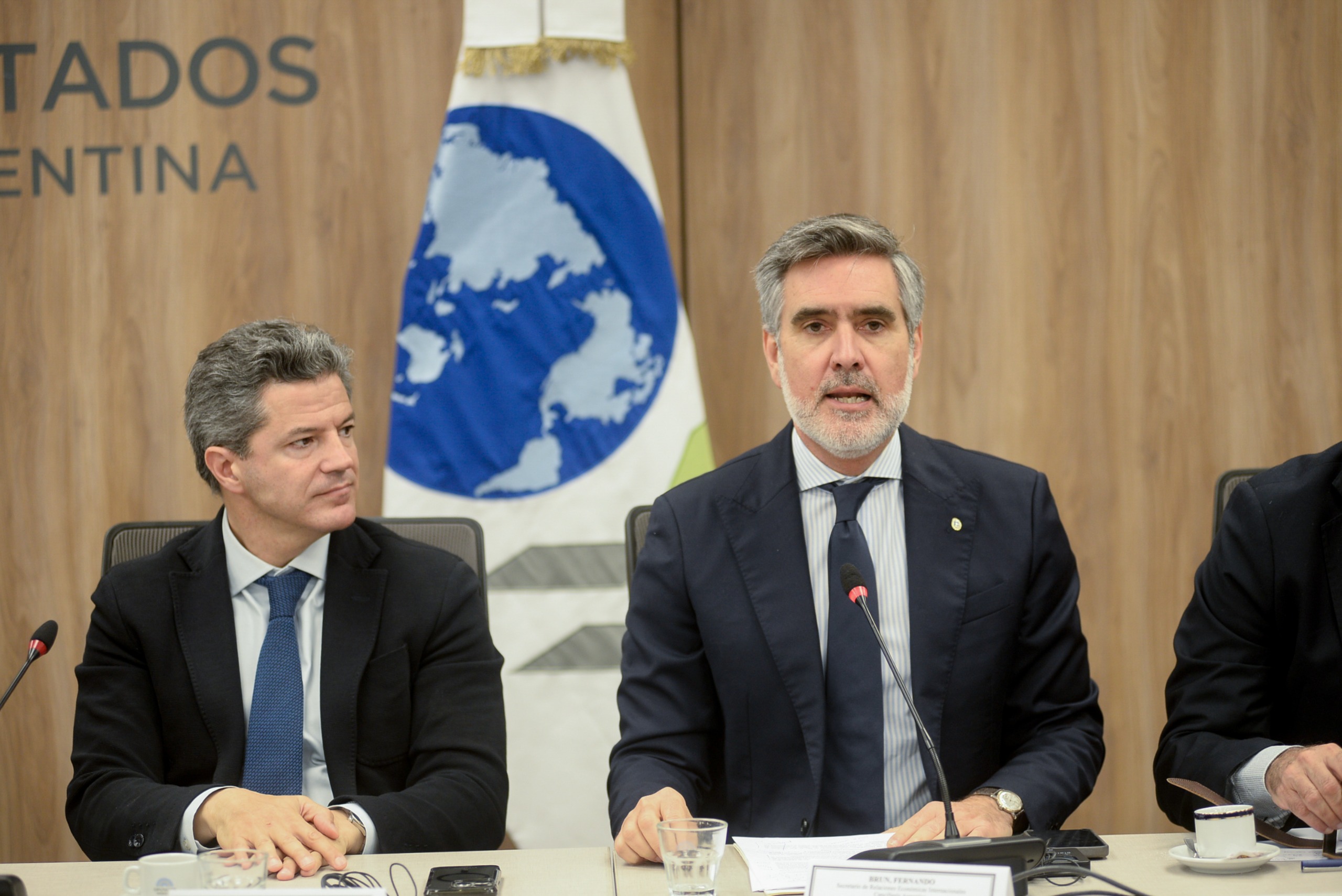 Galeria de imagenes de la noticia EL SECRETARIO GENERAL DE LA OCDE, MATHIAS CORMANN, SE REUNIÓ CON DIPUTADOS NACIONALES