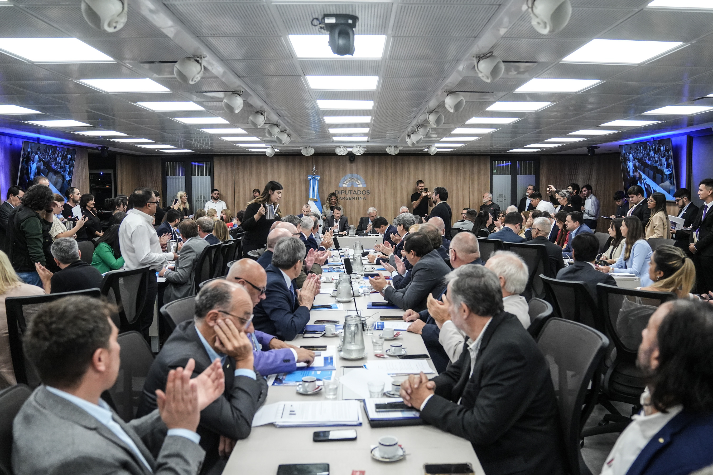 Galeria de imagenes de la noticia REPRESENTANTES FEDERALES DE CAME EXPUSIERON SOBRE LA SITUACIÓN DE LAS PYMES