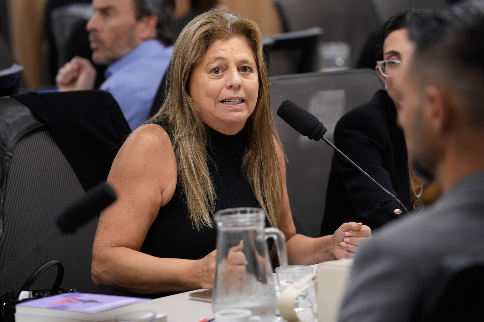 Galeria de imagenes de la noticia CON REPRESENTANTES DEL SECTOR, PLENARIO ABORDÓ LA SITUACIÓN DE LA INDUSTRIA TEXTIL