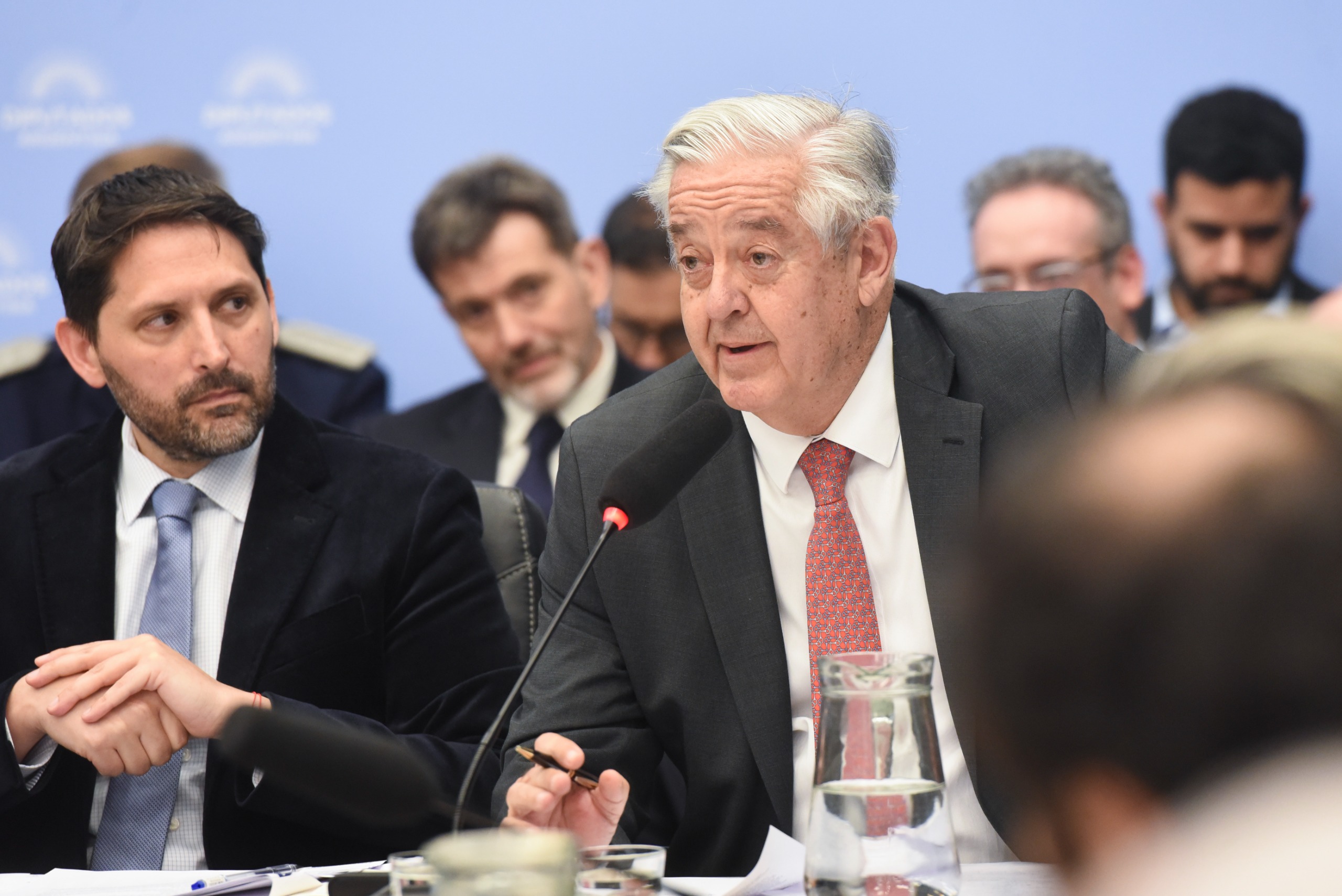 Galeria de imagenes de la noticia PRESUPUESTO 2026: EXPUSIERON REPRESENTANTES DE HACIENDA Y DEFENSA DE LA NACIÓN