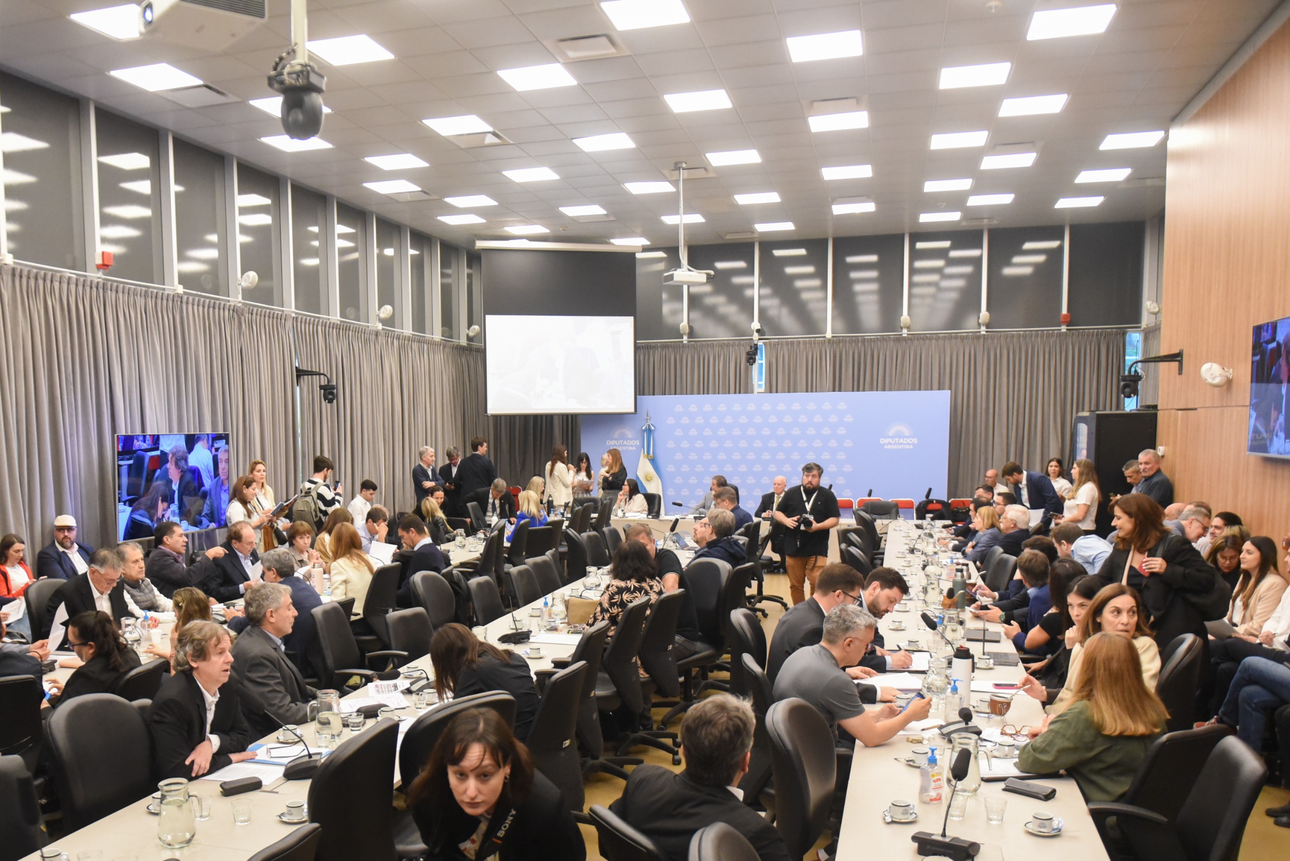 Galeria de imagenes de la noticia PRESUPUESTO 2026: DICTAMEN DE MAYORÍA AL PROYECTO DEL PODER EJECUTIVO