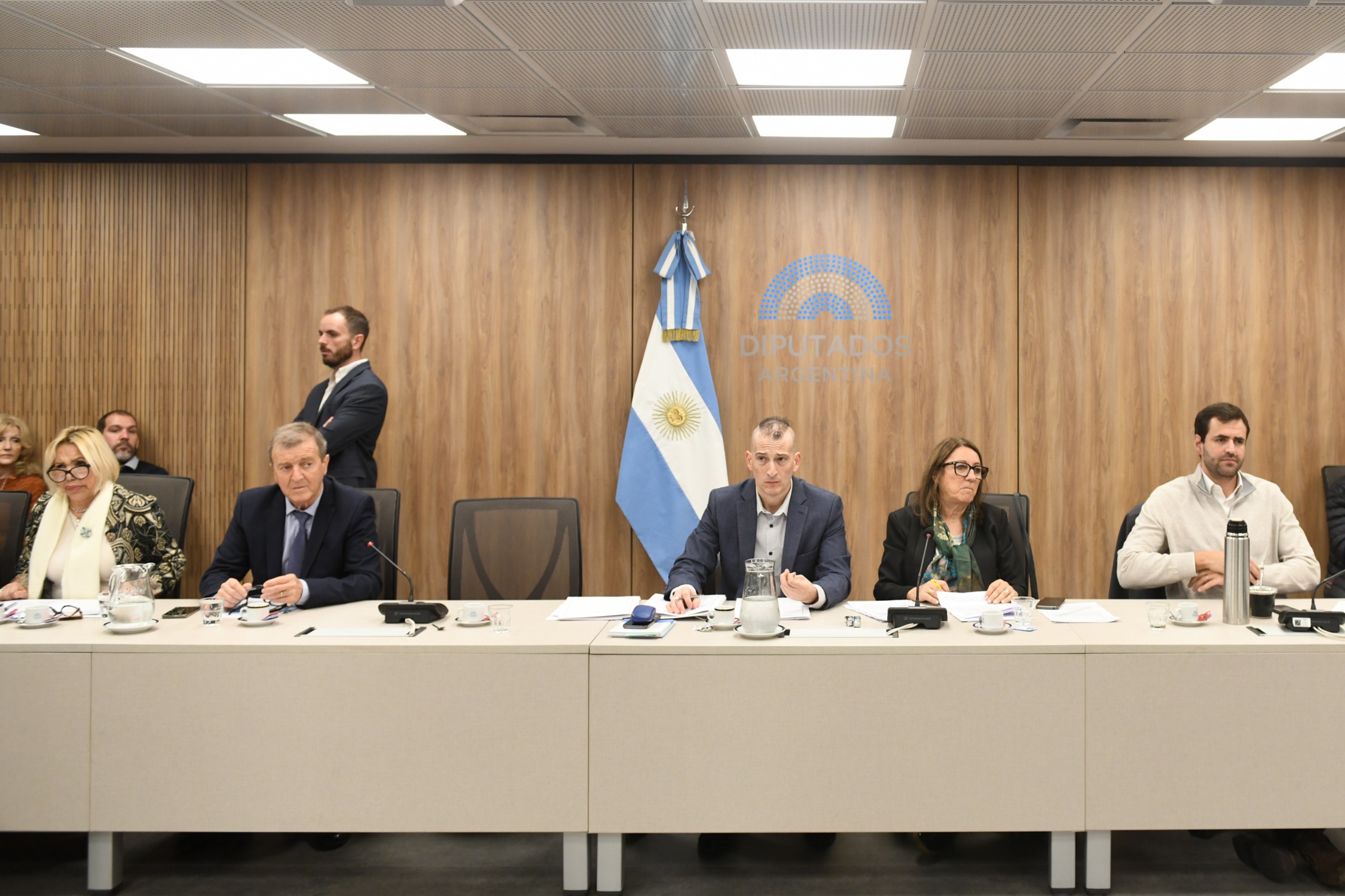 Galeria de imagenes de la noticia DICTAMEN DE MAYORÍA AL PROYECTO DE LEY QUE DECLARA LA EMERGENCIA DE LAS MIPYMES EN ARGENTINA