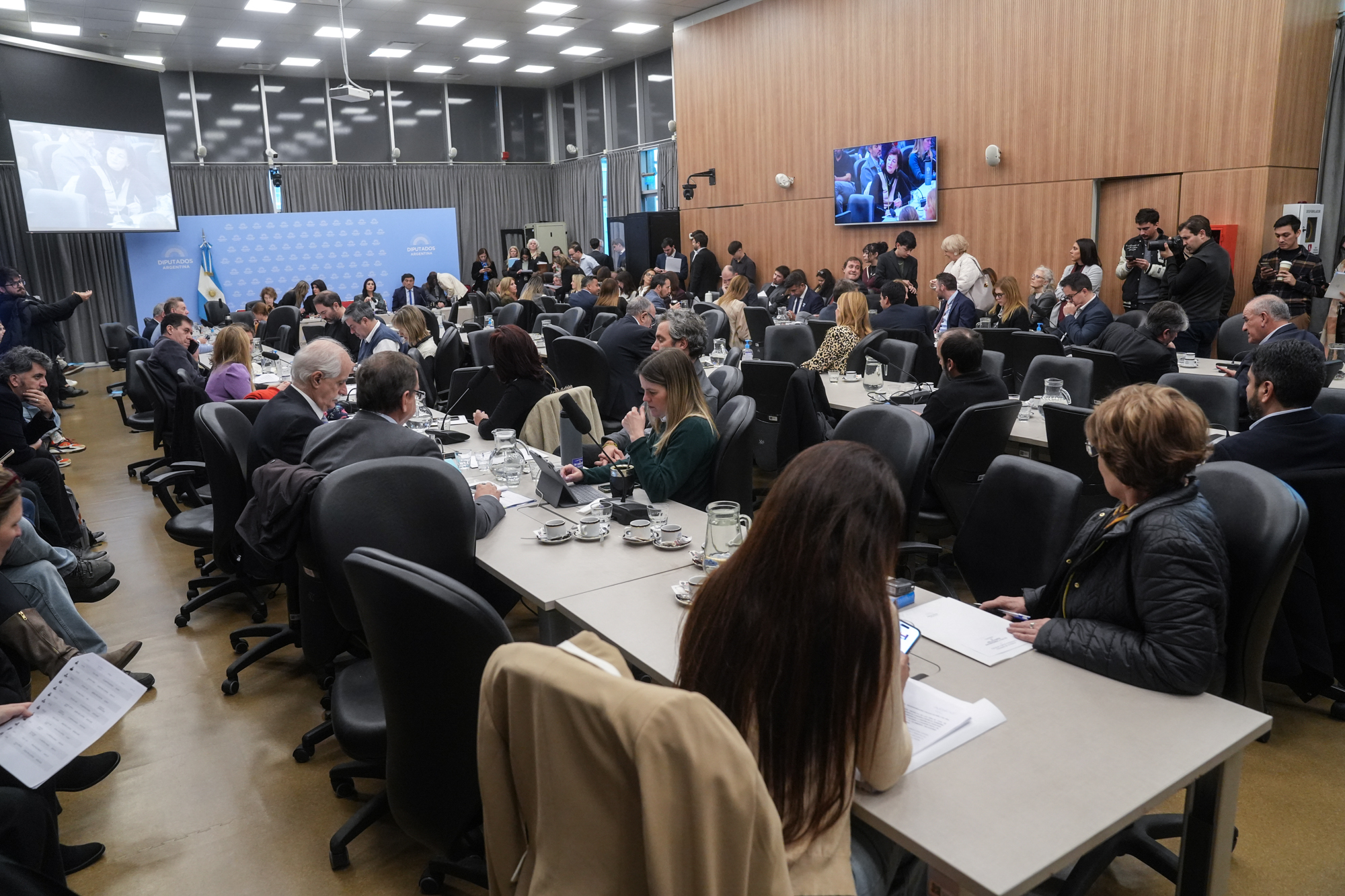 Galeria de imagenes de la noticia EN DIFERENTES REUNIONES CONJUNTAS, LA COMISIÓN DE RELACIONES EXTERIORES AVALÓ CUATRO CONVENIOS