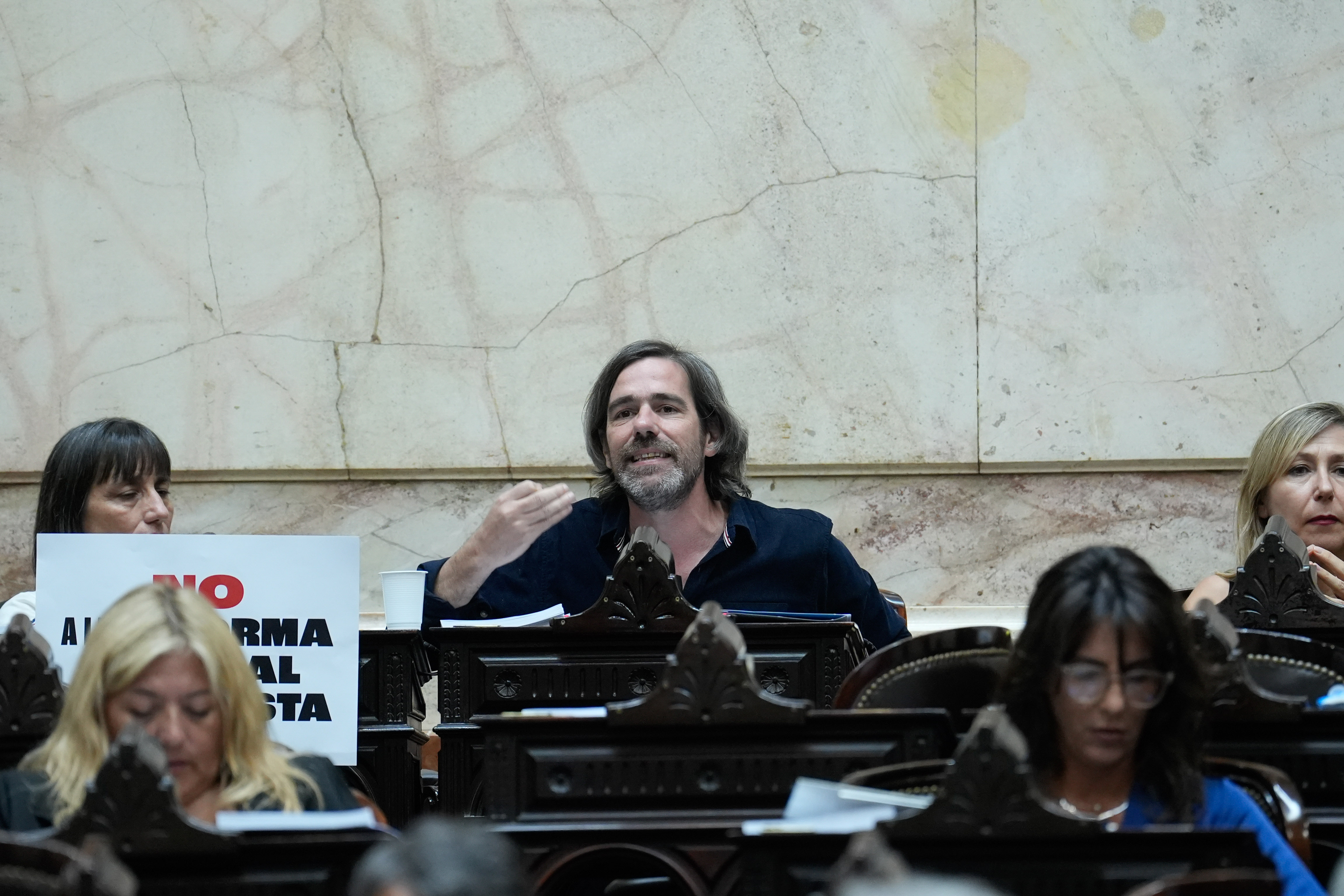 Galeria de imagenes de la noticia EN SESIÓN ESPECIAL, LA CÁMARA DE DIPUTADOS LE DIO MEDIA SANCIÓN AL PROYECTO DE MODERNIZACIÓN LABORAL 