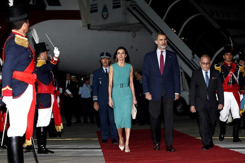 EL CONGRESO RECIBE CON HONORES AL REY DE ESPAÑA, QUIEN SE REUNIRÁ CON DIPUTADOS Y SENADORES