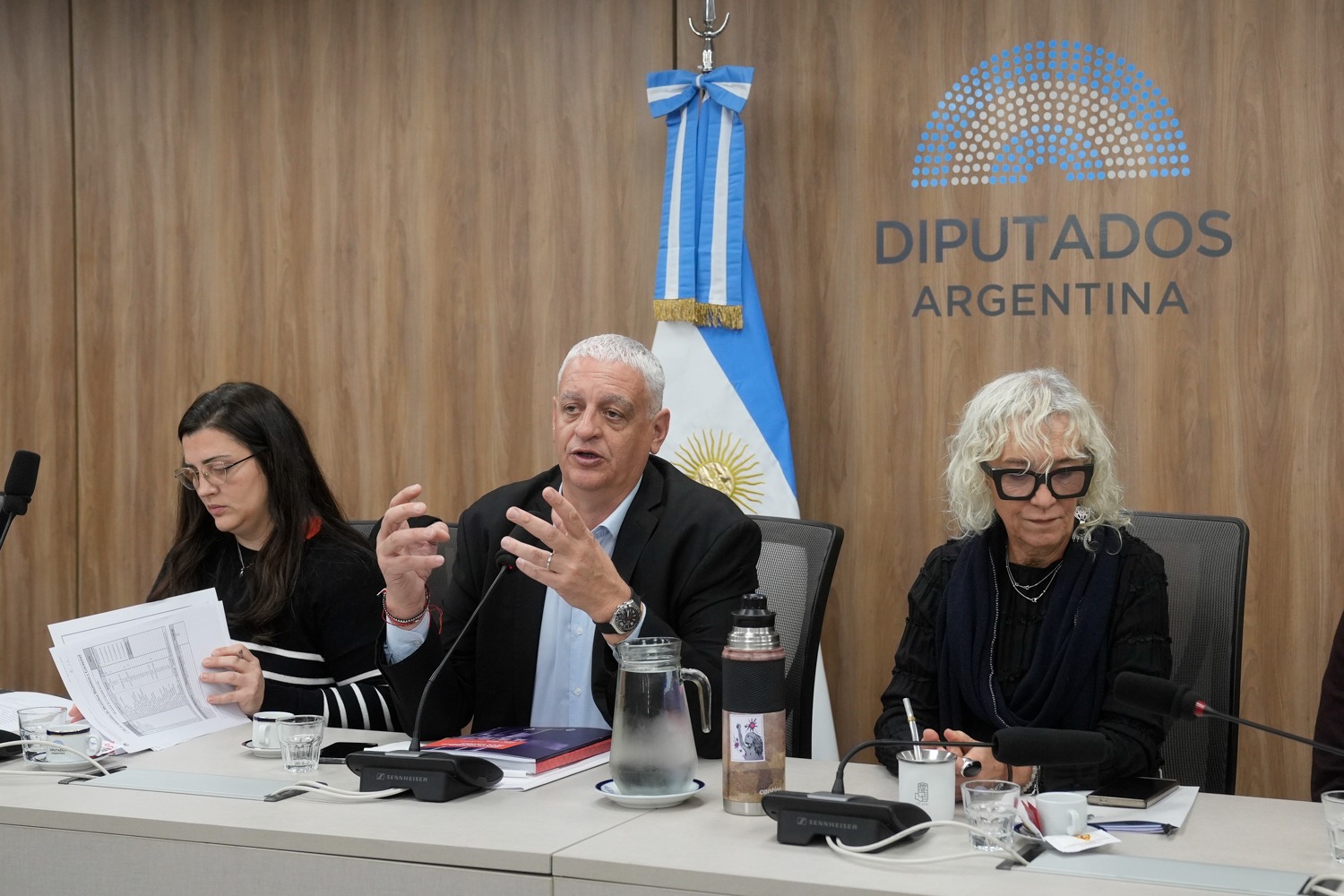 LA COMISIÓN DE DERECHOS HUMANOS ANALIZÓ EL ROL DE LAS FUERZAS DE SEGURIDAD