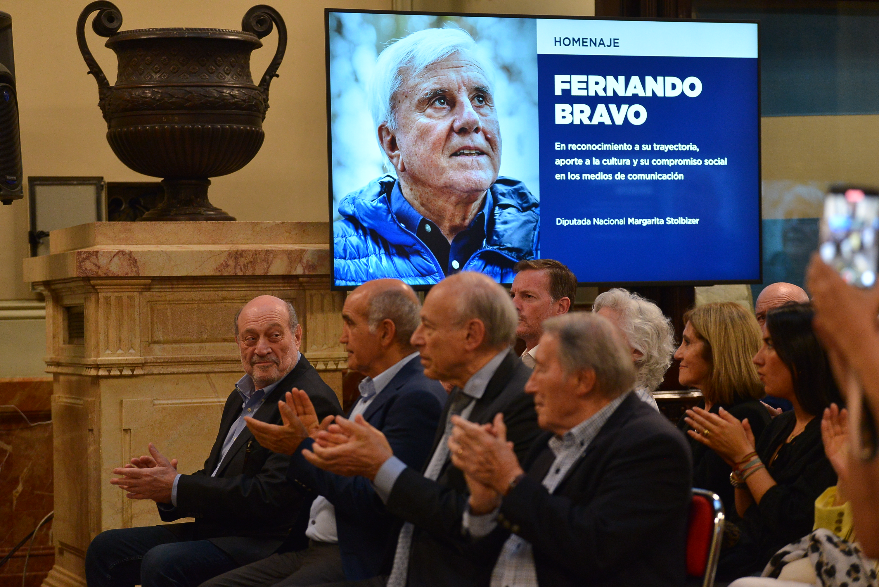 SE REALIZÓ EN DIPUTADOS UN EMOTIVO HOMENAJE A FERNANDO BRAVO